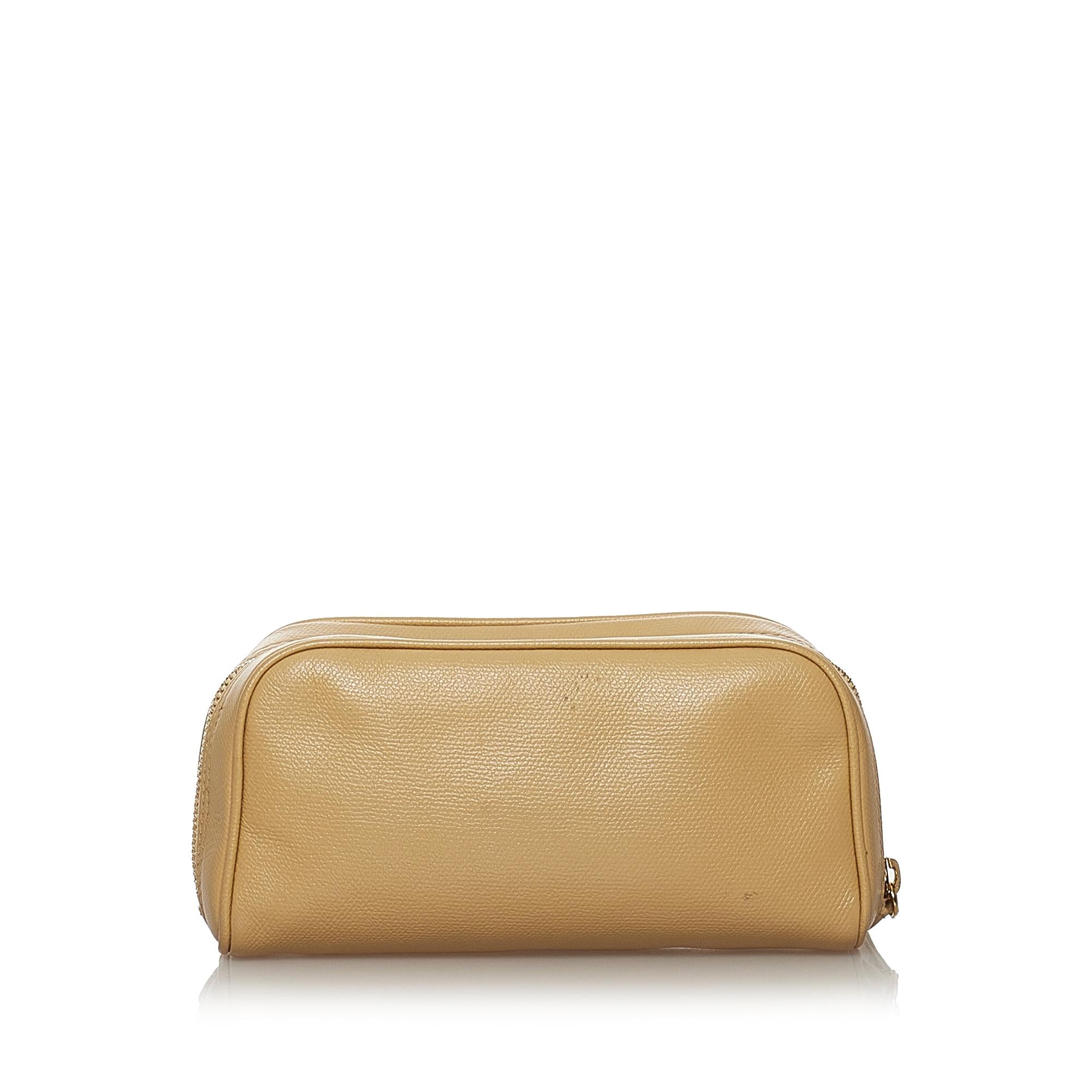 Chanel CC Caviar Leather Pouch (SHG-29880)
