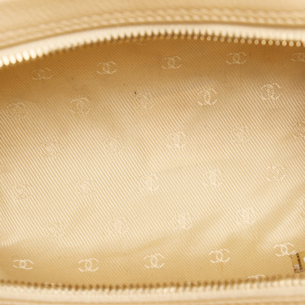 Chanel CC Caviar Leather Pouch (SHG-29880)