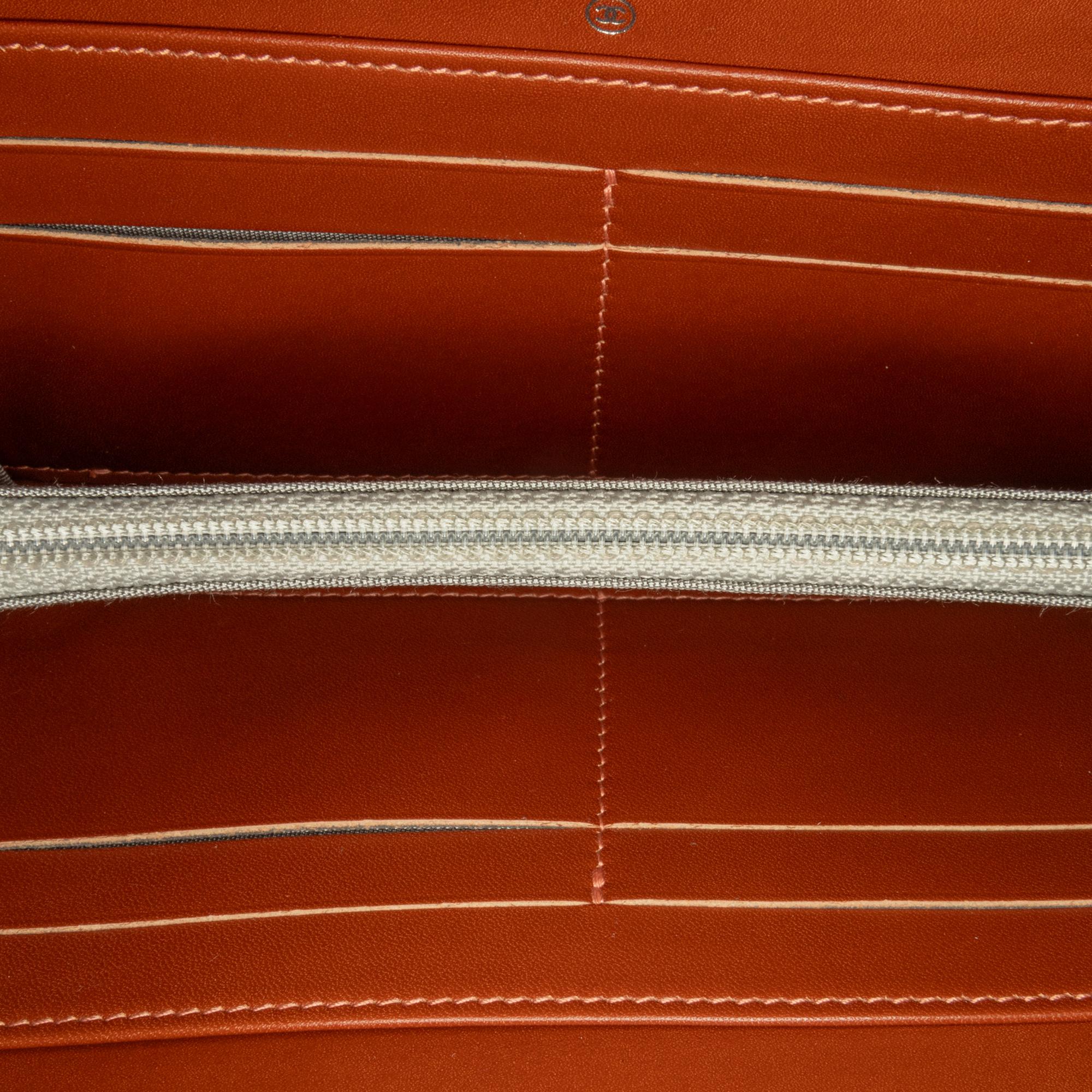 Chanel CC Caviar Leather Zip Around Long Wallet (SHG-M5pi7x)