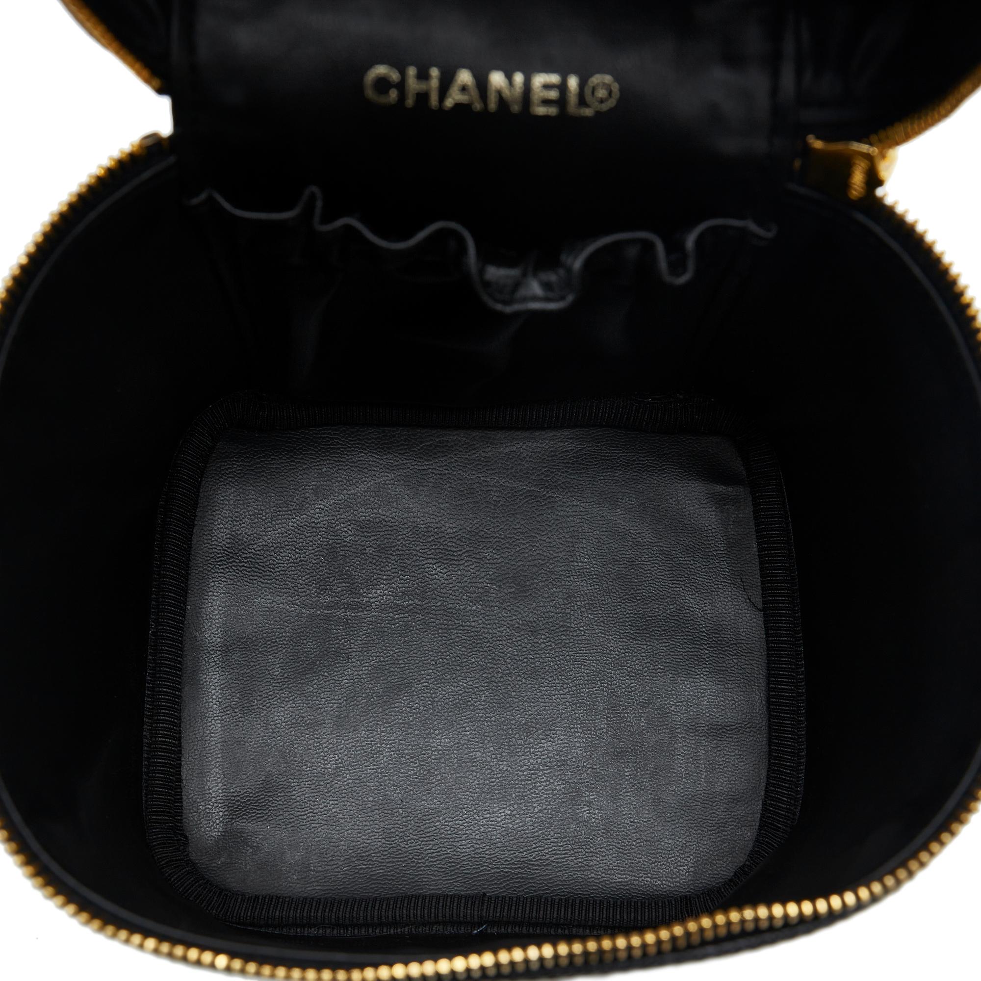 Chanel CC Caviar Vanity Bag (SHG-odlI79)