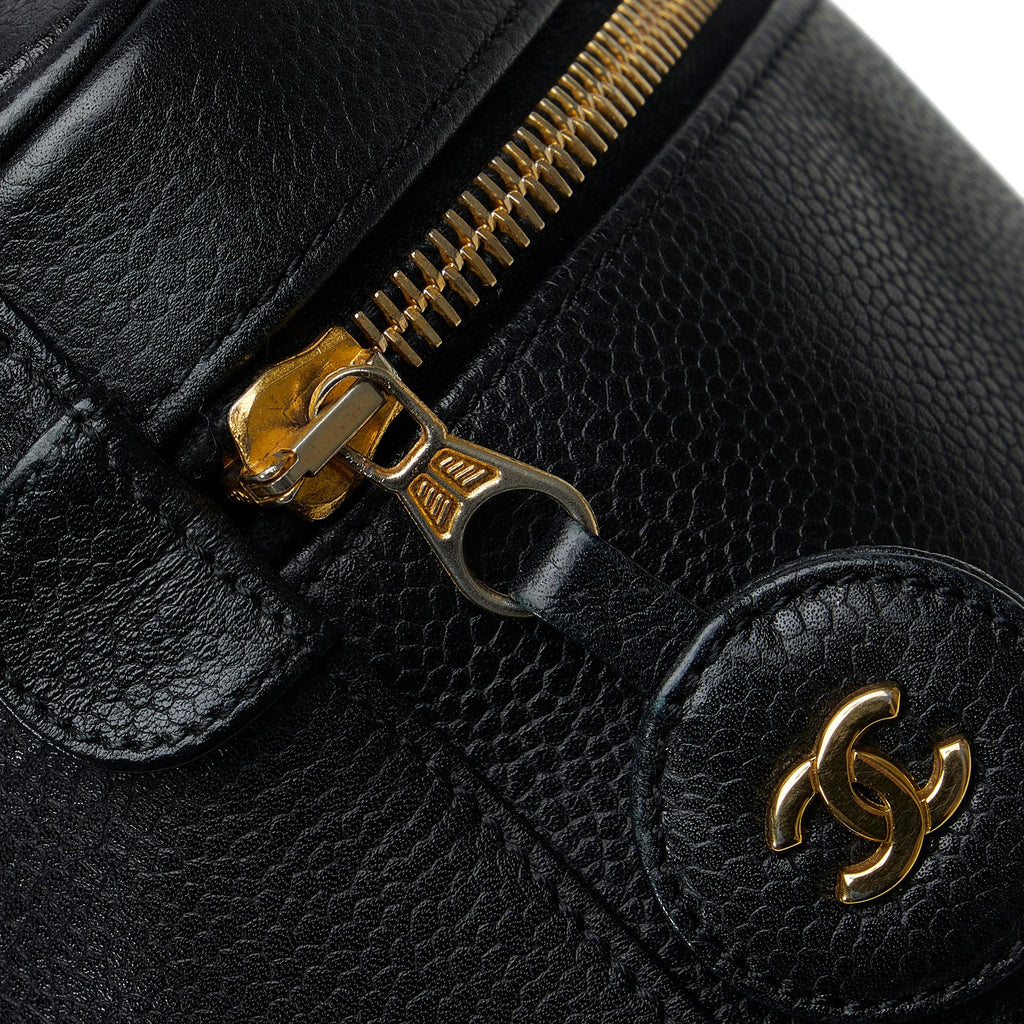 Chanel CC Caviar Vanity Bag (SHG-LL6oEW)