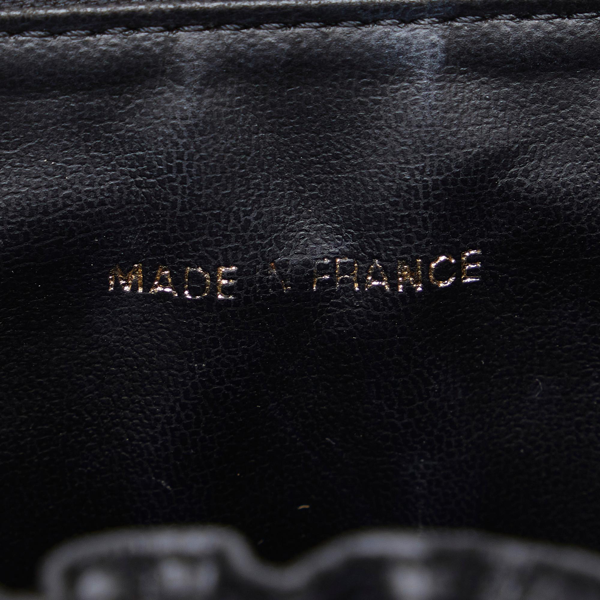 Chanel CC Caviar Vanity Bag (SHG-AJmYeq)