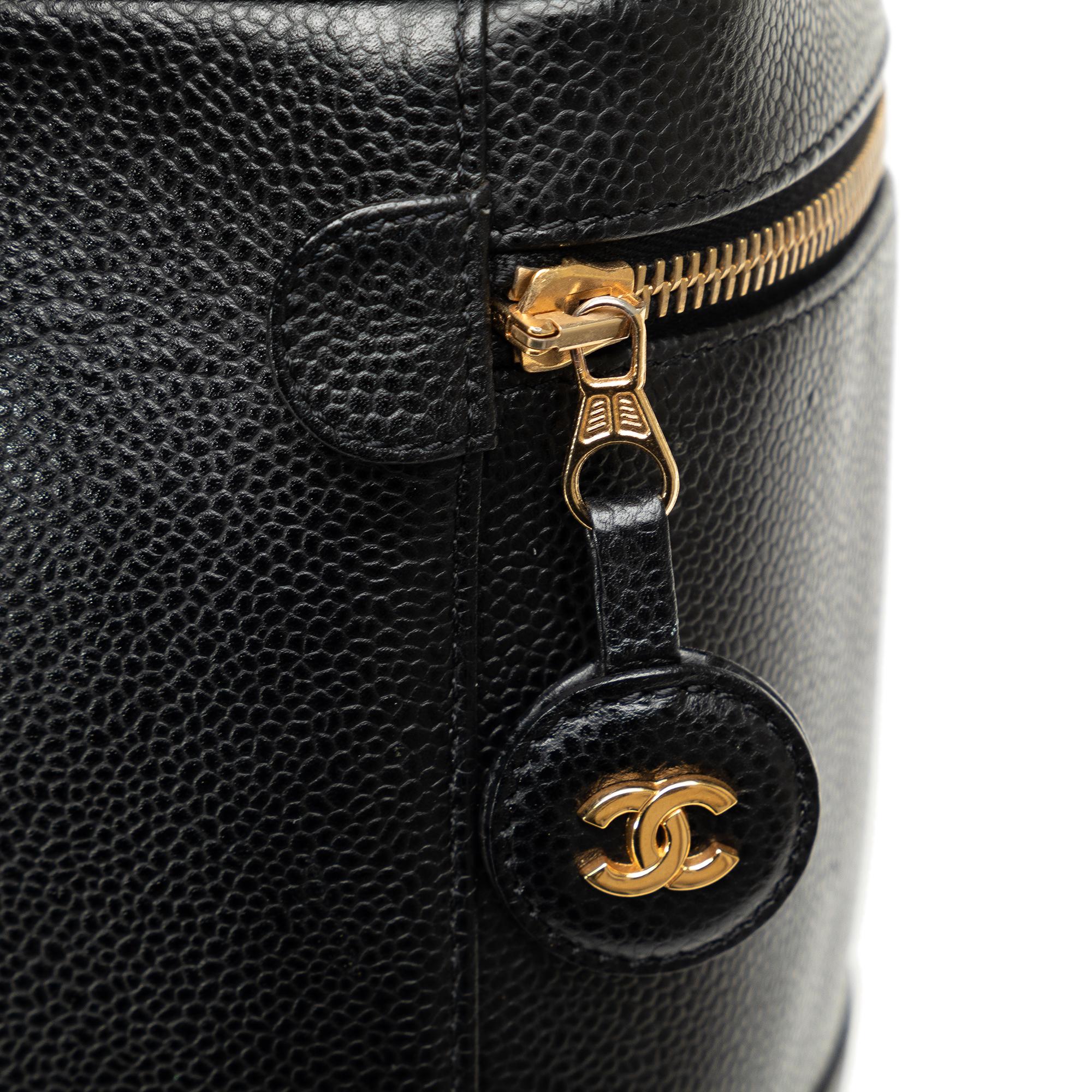 Chanel CC Caviar Vanity Bag (SHG-hX3zWT)