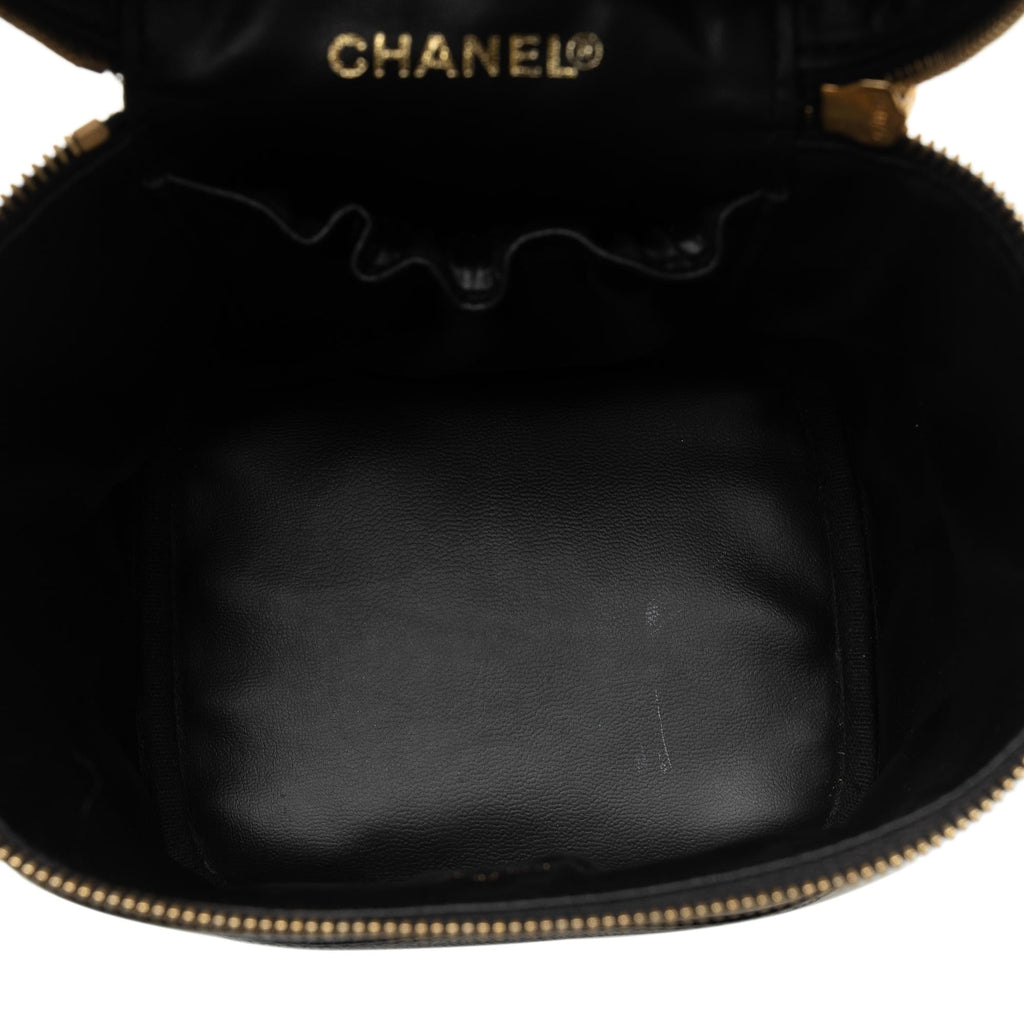 Chanel CC Caviar Vanity Bag (SHG-hX3zWT)