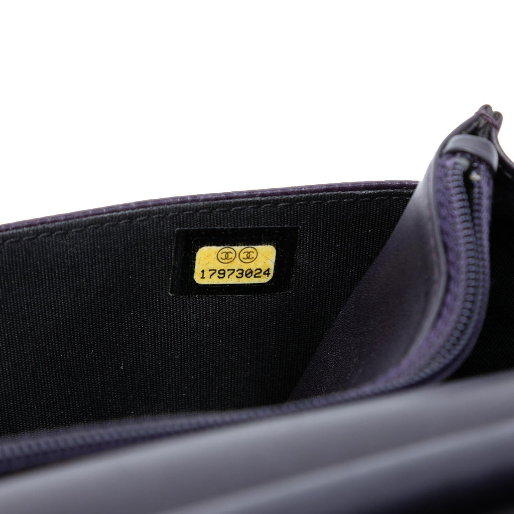 Chanel CC Caviar Wallet On Chain
