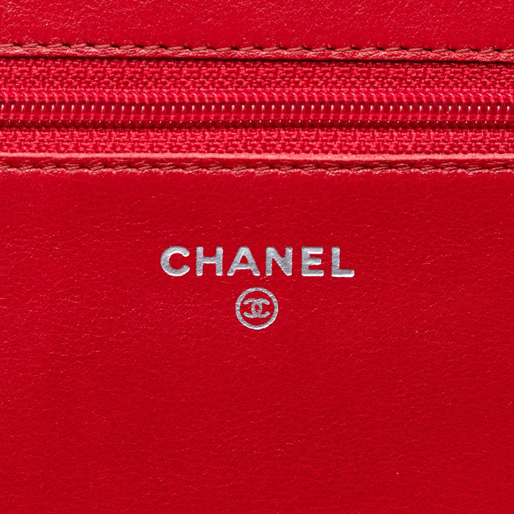 Chanel CC Caviar Wallet On Chain