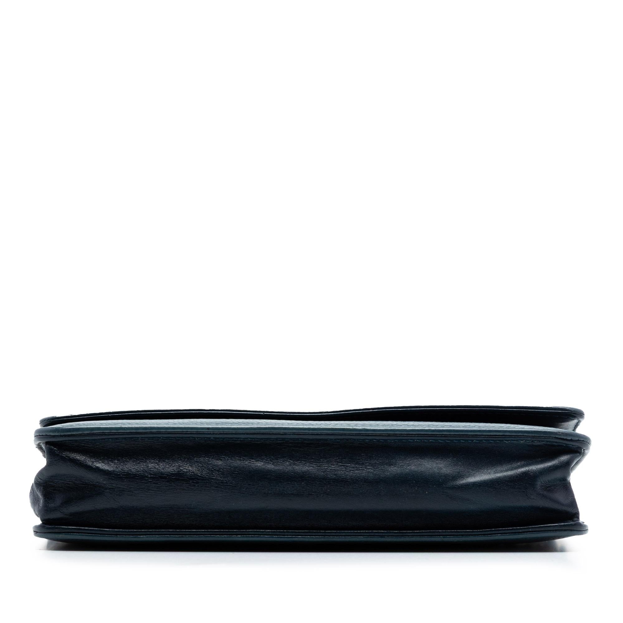 Chanel CC Caviar Wallet On Chain