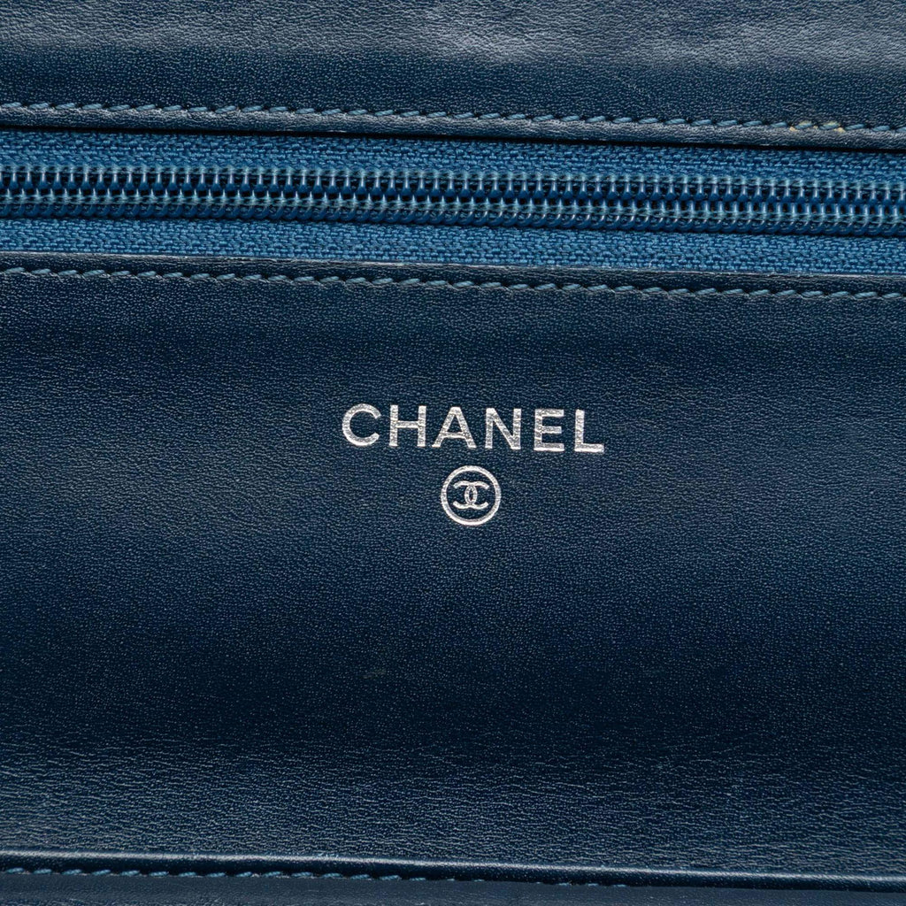 Chanel CC Caviar Wallet On Chain