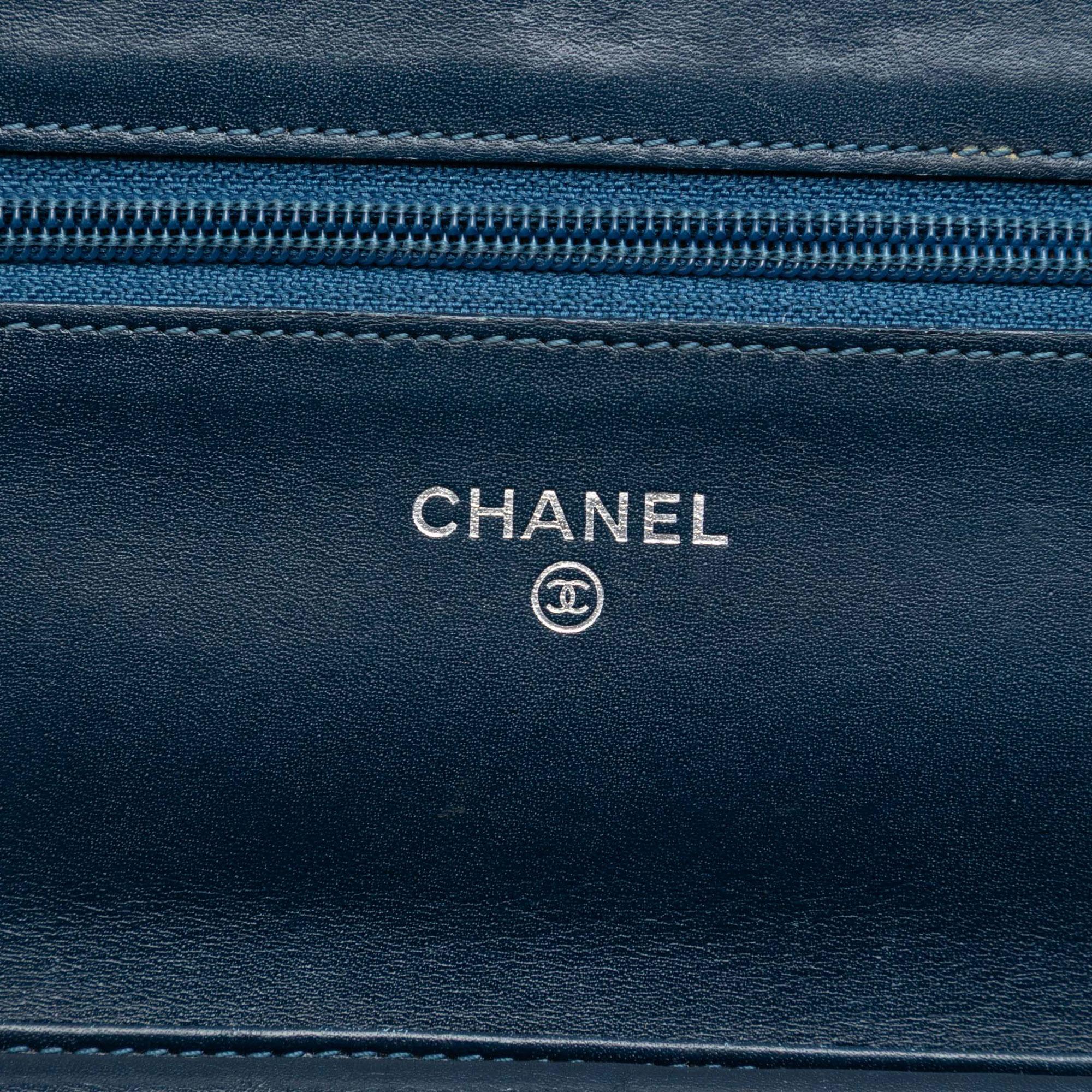 Chanel CC Caviar Wallet On Chain