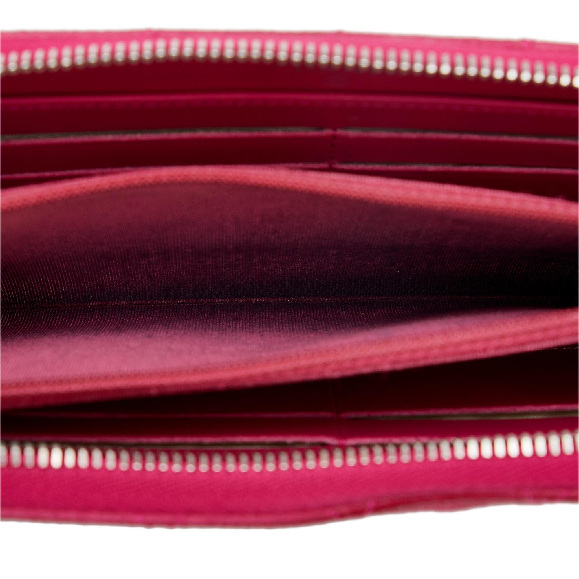 Chanel CC Caviar Zip Around Wallet (SHG-yPumV7)