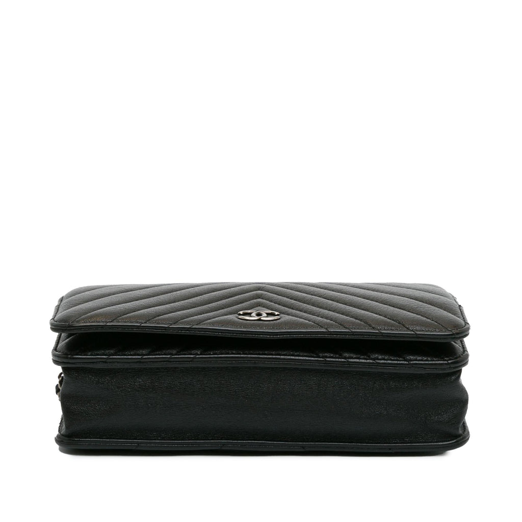 Chanel CC Chevron Calfskin Wallet On Chain (SHG-Q3rRL6)