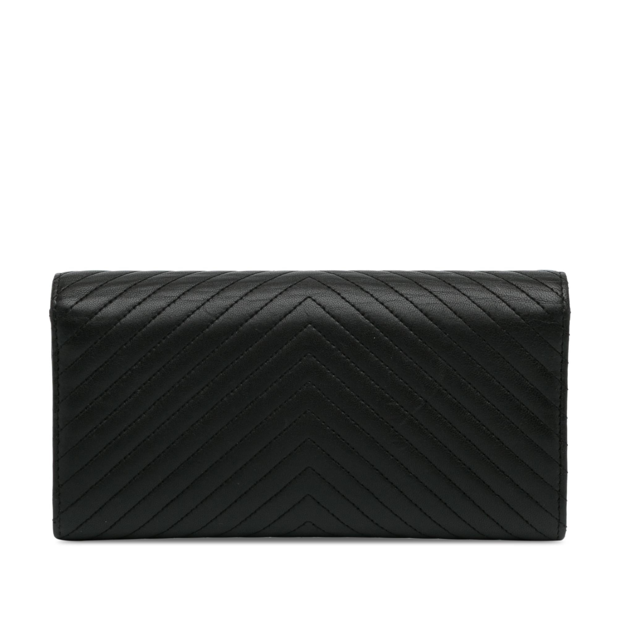 Chanel CC Chevron Lambskin Long Wallet (SHG-GJrUFh)