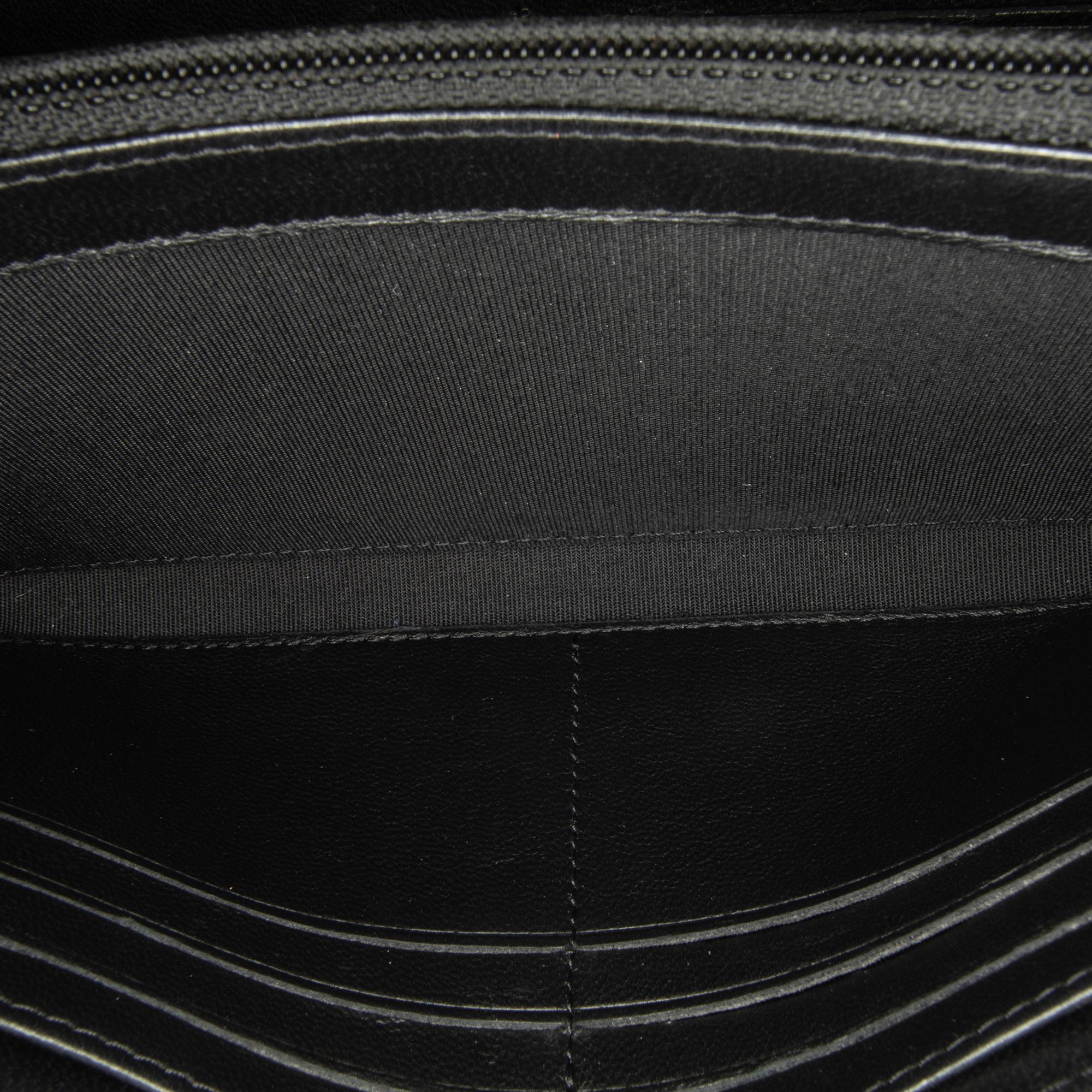 Chanel CC Chevron Lambskin Long Wallet (SHG-GJrUFh)