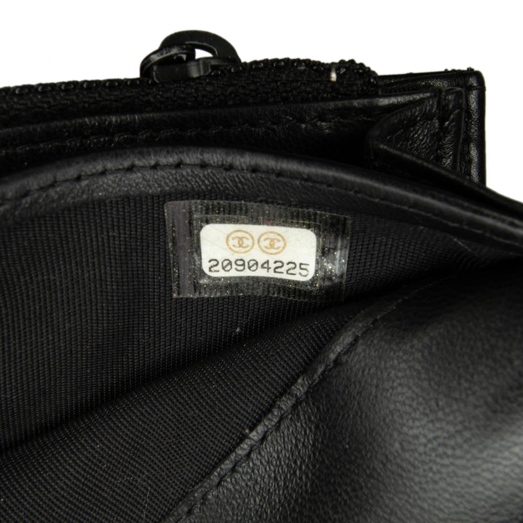 Chanel CC Chevron Lambskin Long Wallet (SHG-GJrUFh)