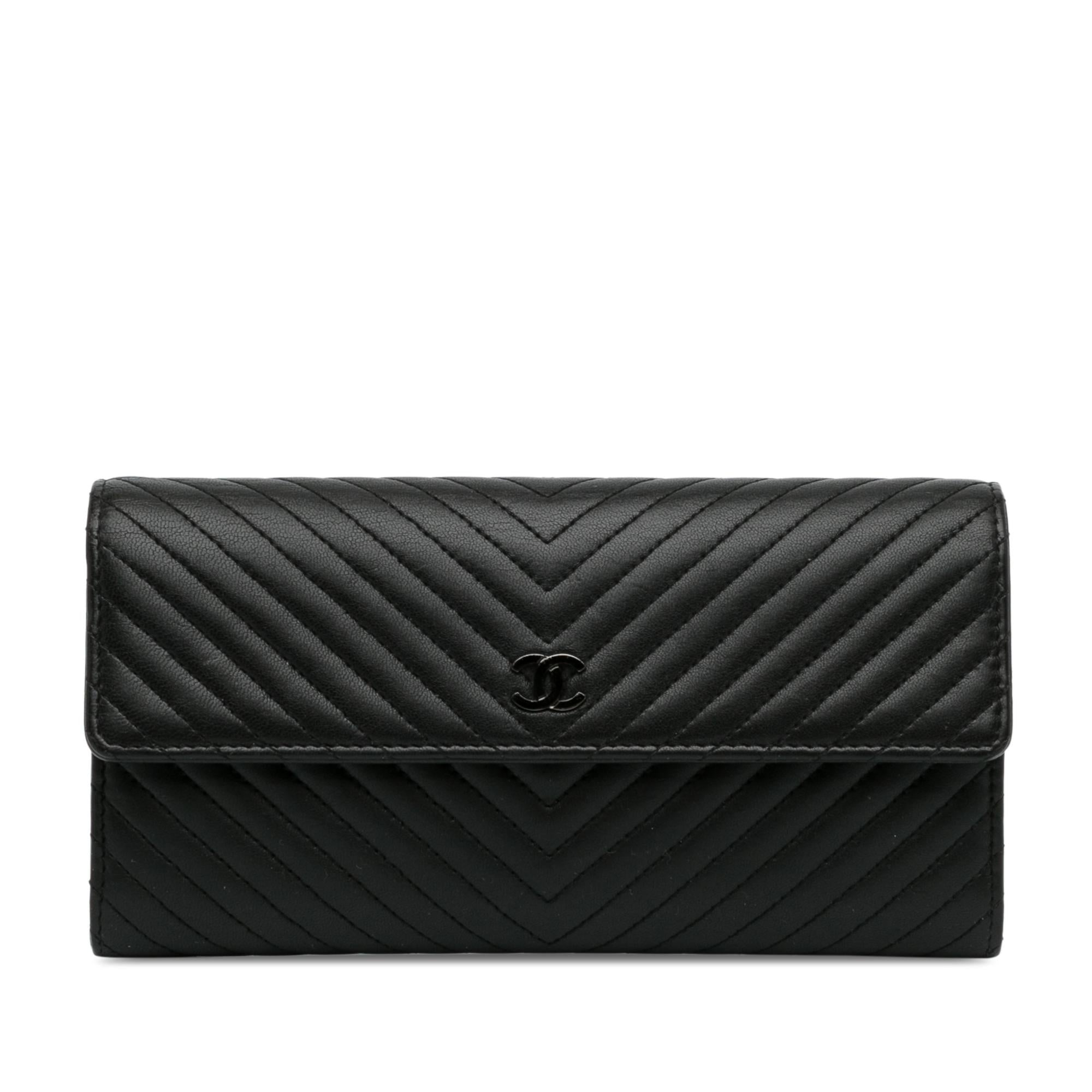 Chanel CC Chevron Lambskin Long Wallet (SHG-GJrUFh)