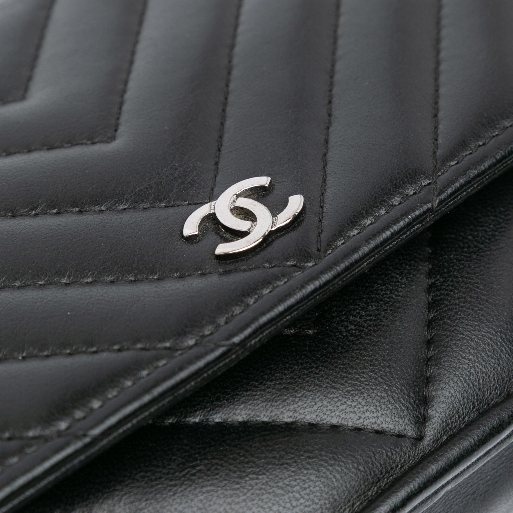 Chanel CC Chevron Lambskin Wallet On Chain