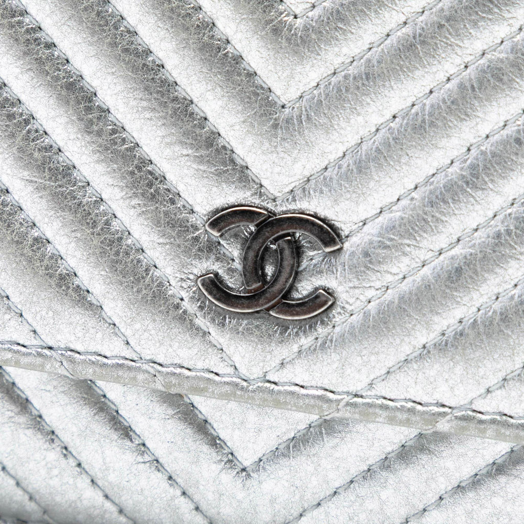 Chanel CC Chevron Metallic Lambskin Wallet On Chain
