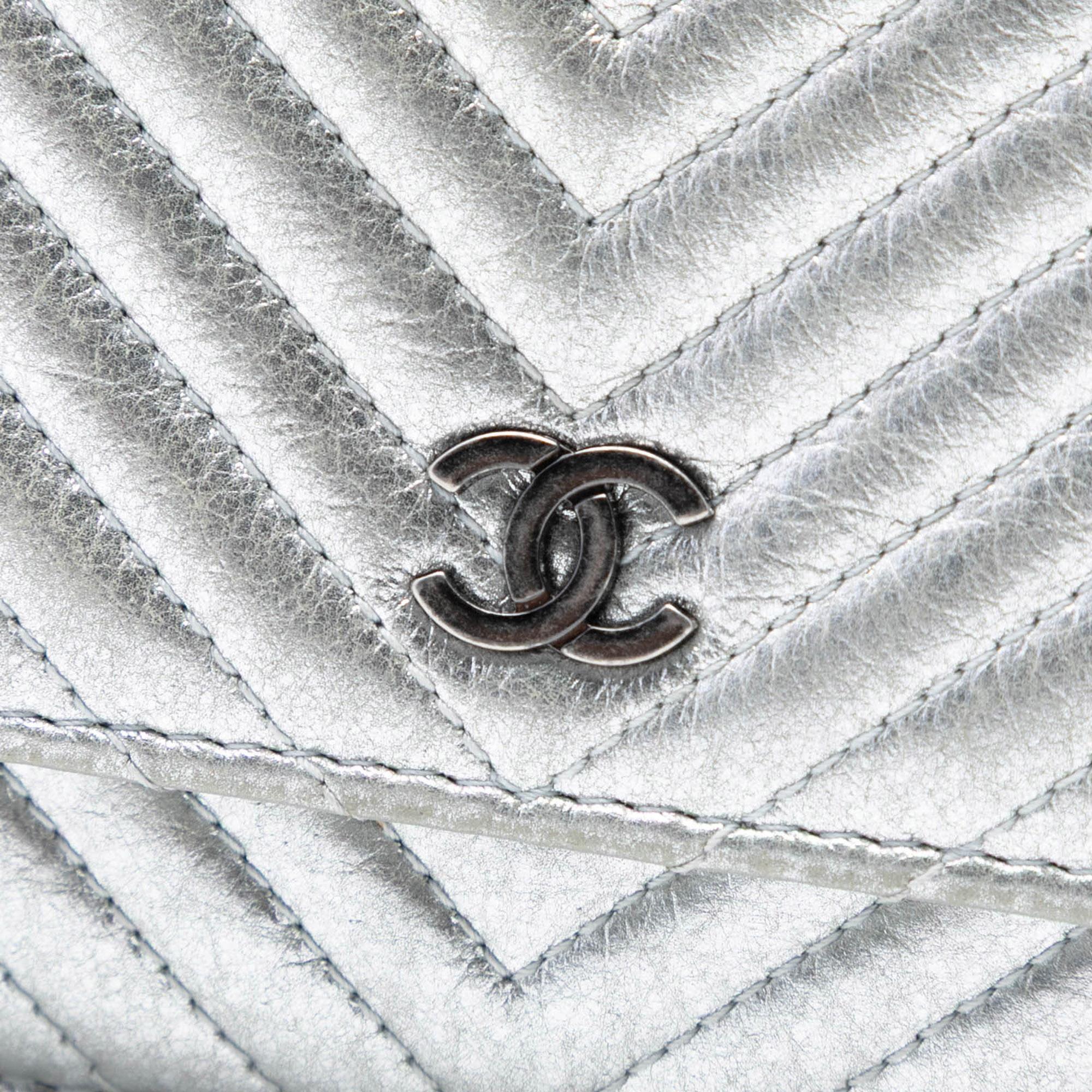 Chanel CC Chevron Metallic Lambskin Wallet On Chain