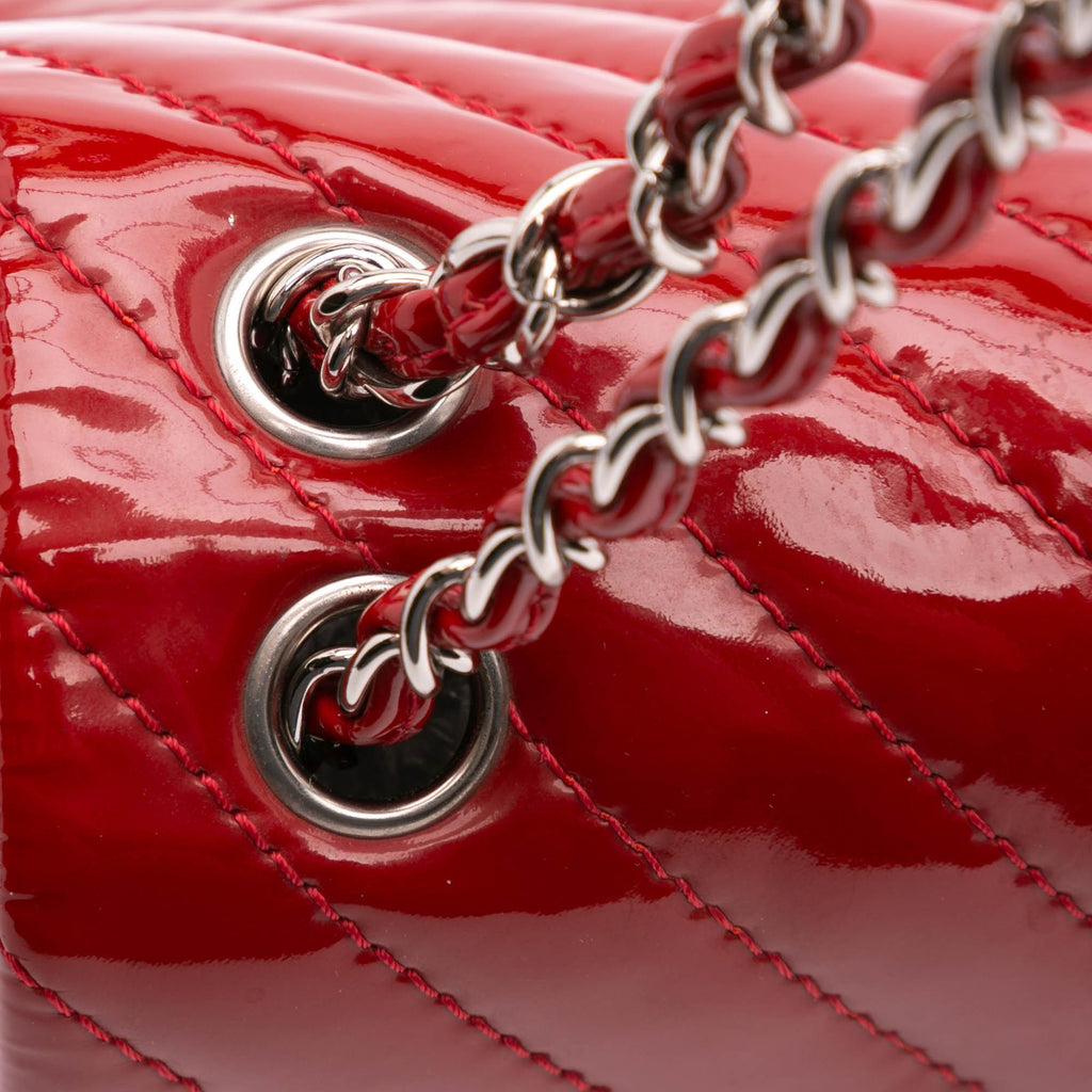 Chanel CC Chevron Patent Accordion Single Flap