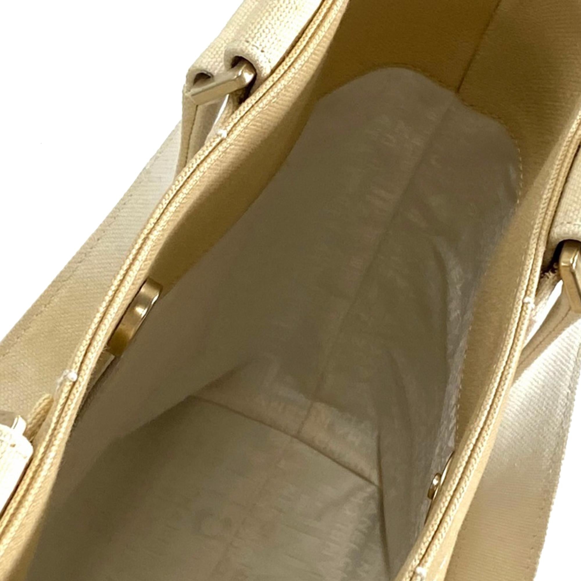 Chanel CC Choco Bar Canvas Handbag (SHG-l1xEqX)