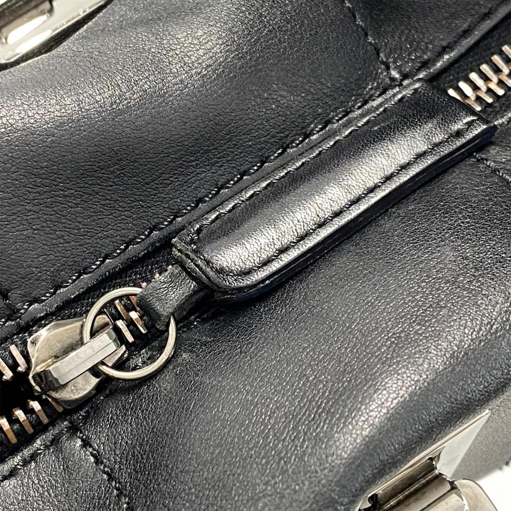 Chanel CC Choco Bar Lambskin Handbag (SHG-xRGfUa)