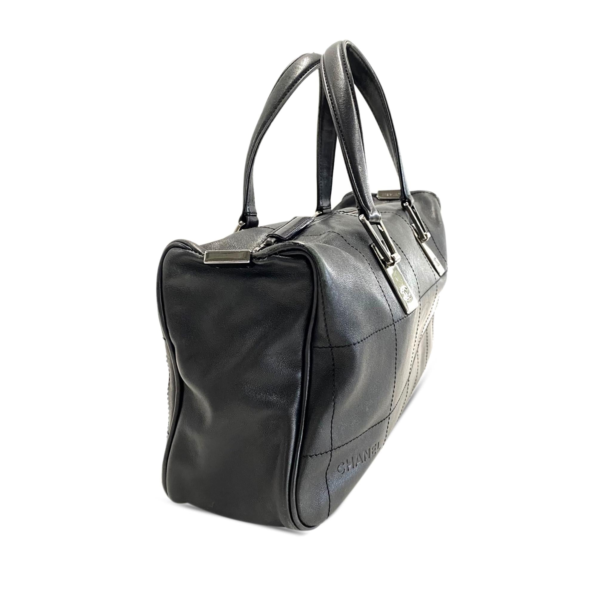 Chanel CC Choco Bar Lambskin Handbag (SHG-xRGfUa)