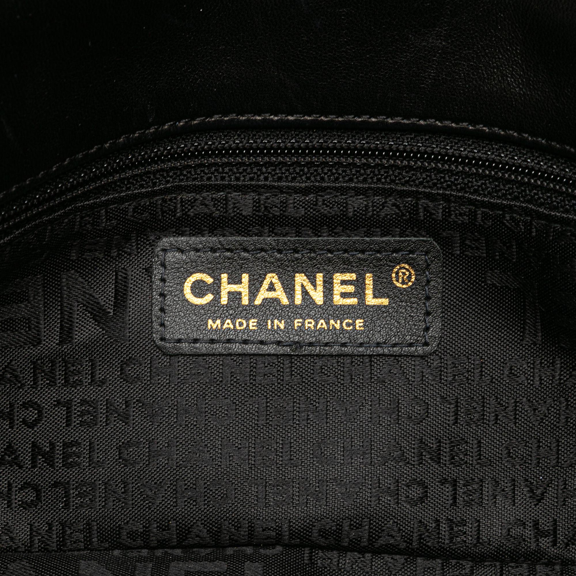 Chanel CC Chocolate Bar Lambskin Flap (SHG-aZpShH)