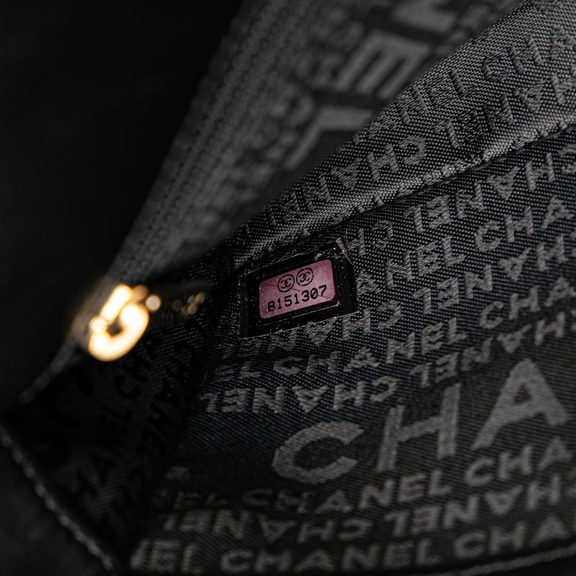 Chanel CC Chocolate Bar Lambskin Flap (SHG-aZpShH)