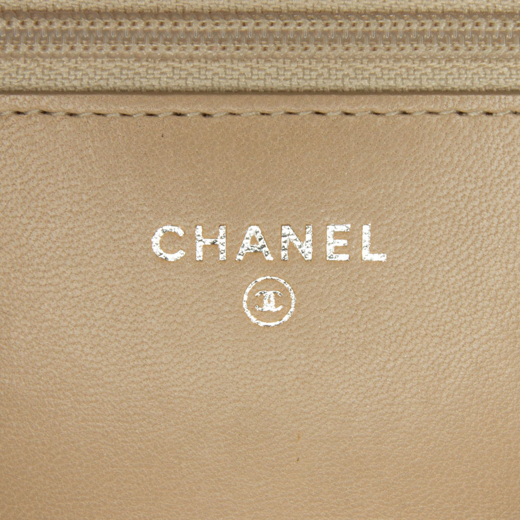 Chanel CC Classic Lambskin Wallet On Chain (SHG-kH8lRs)
