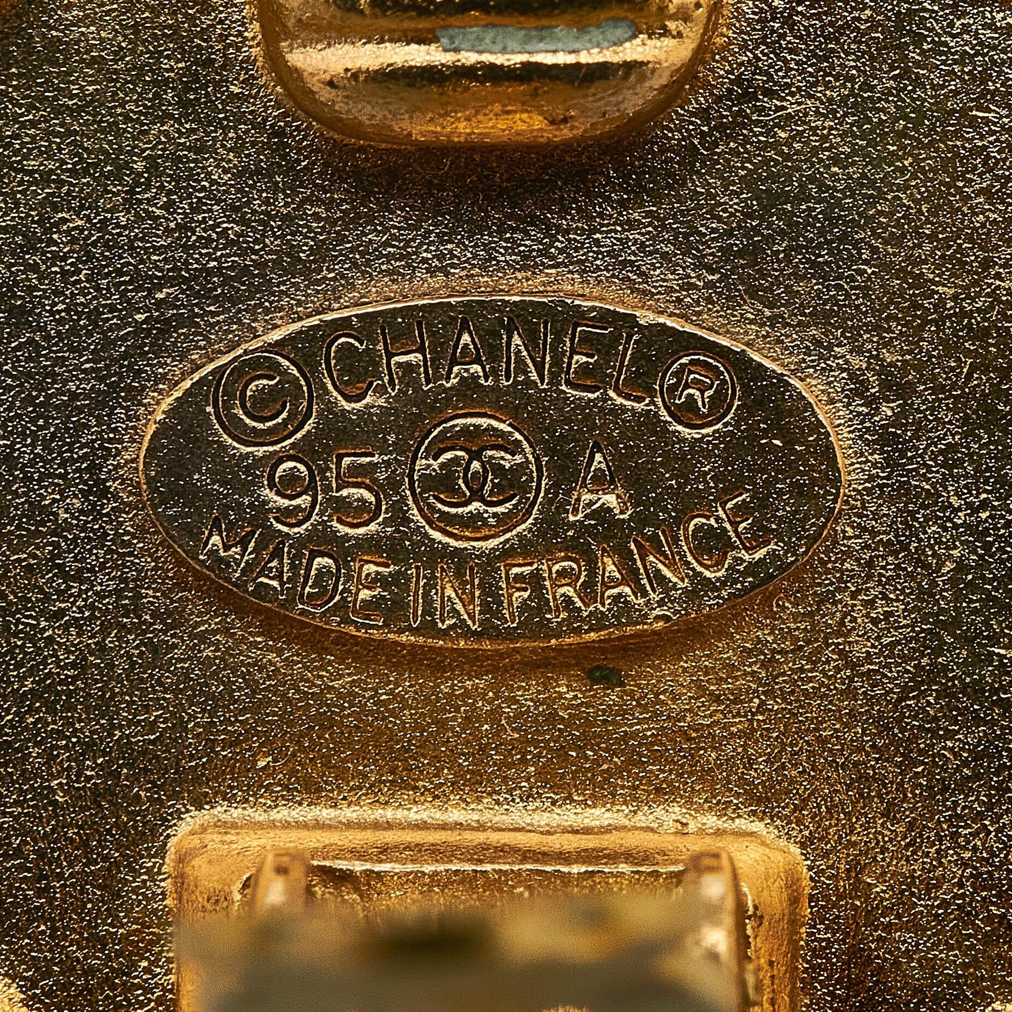 Chanel CC Clip On Earrings (SHG-rTUxcy)