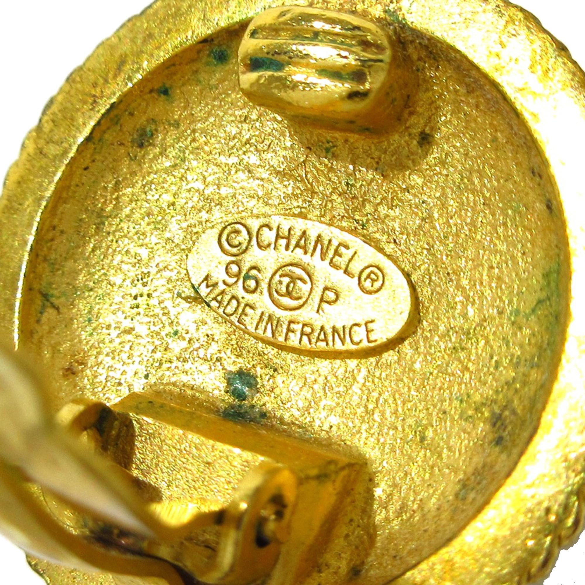 Chanel CC Clip On Earrings (SHG-CiOKzo)