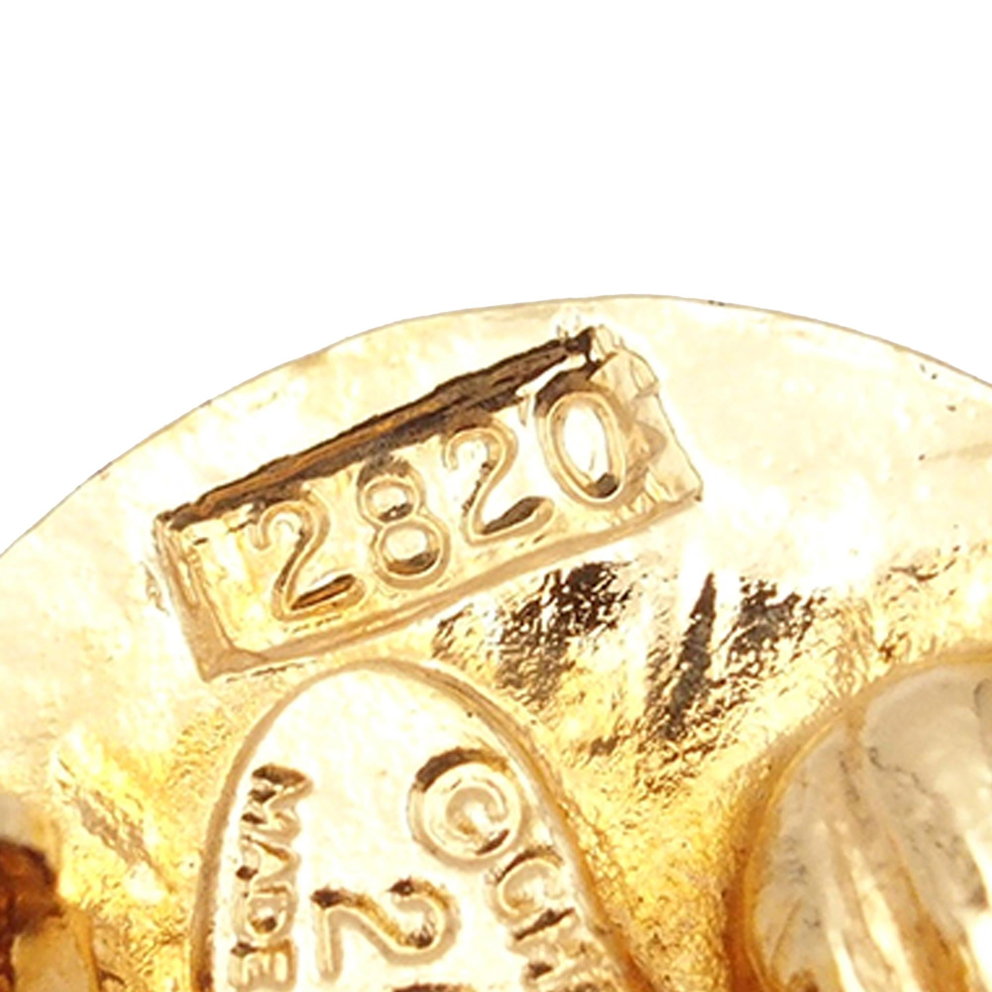 Chanel CC Clip On Earrings (SHG-Sgz1kE)