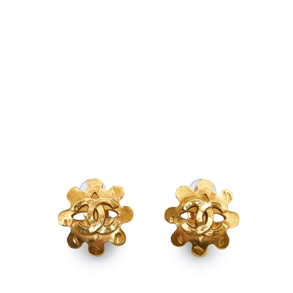 Chanel CC Clip-on Earrings (SHG-M1CVlV)