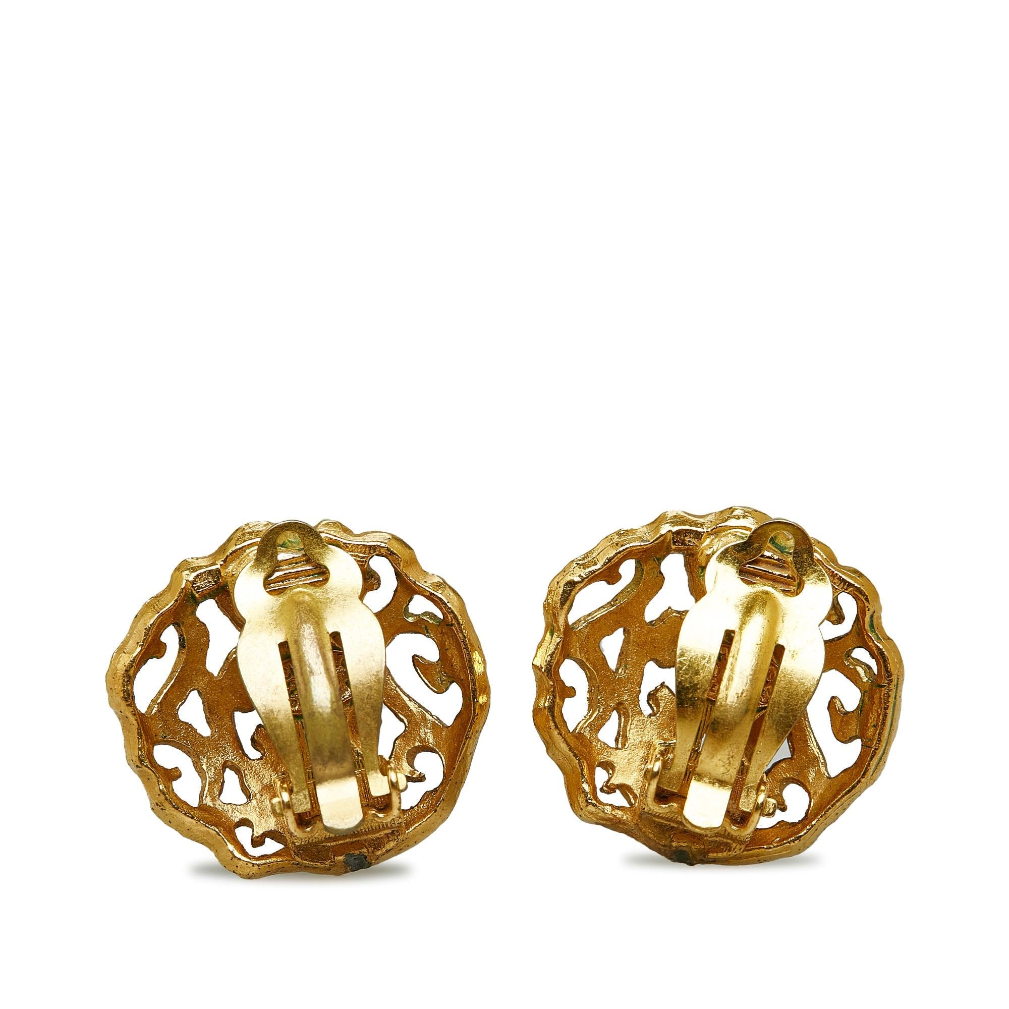 Chanel CC Clip-on Earrings (SHG-BtoWjI)