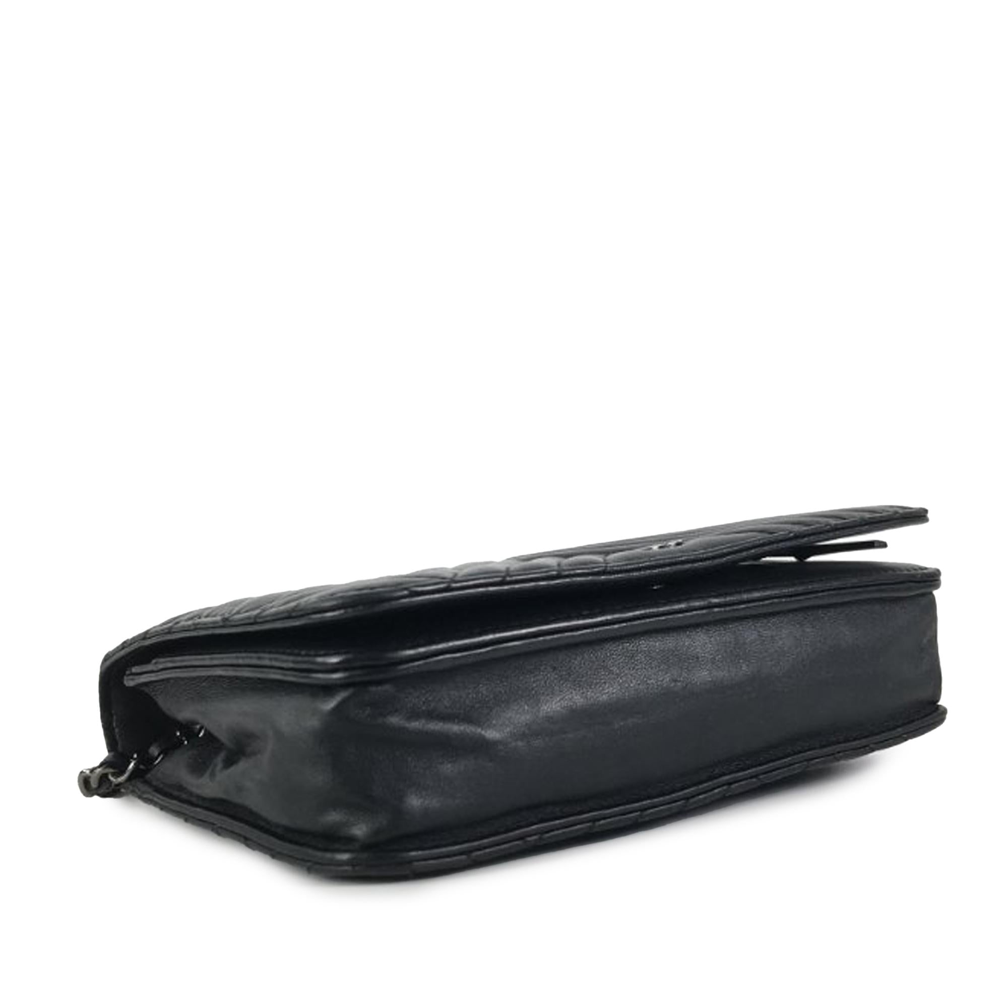 Chanel CC Crossing Wallet on Chain (SHG-PFbWdZ)