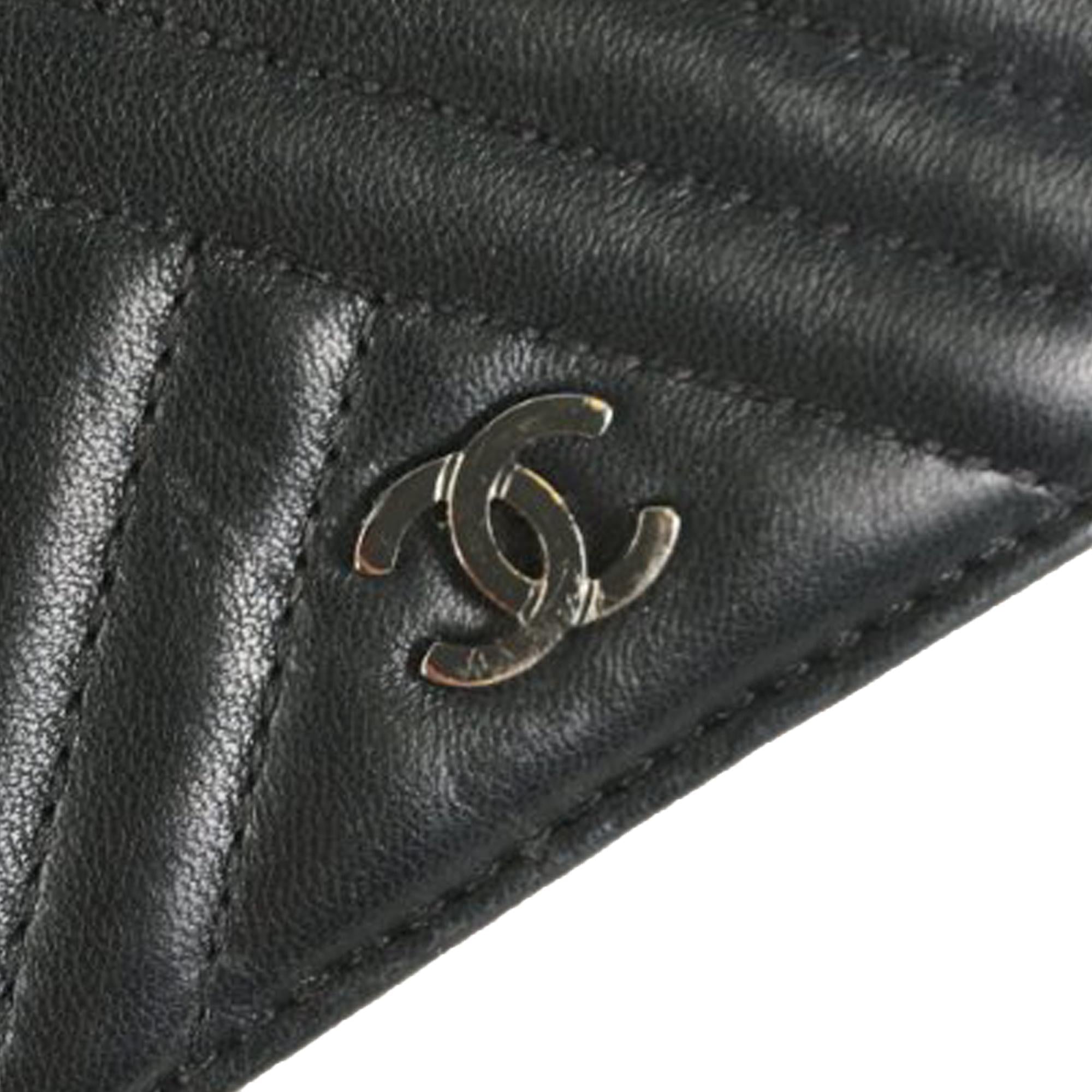Chanel CC Crossing Wallet on Chain (SHG-PFbWdZ)