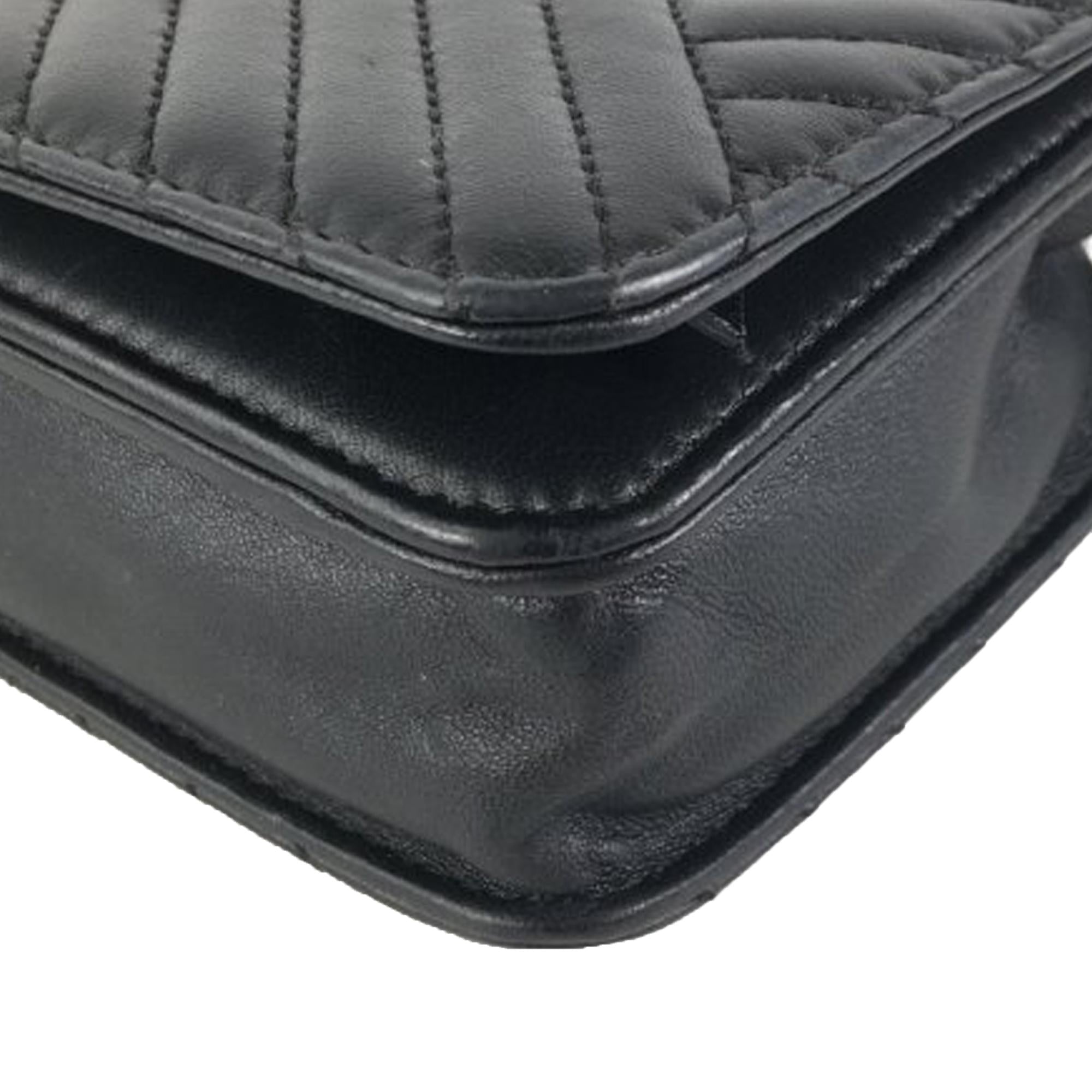 Chanel CC Crossing Wallet on Chain (SHG-PFbWdZ)