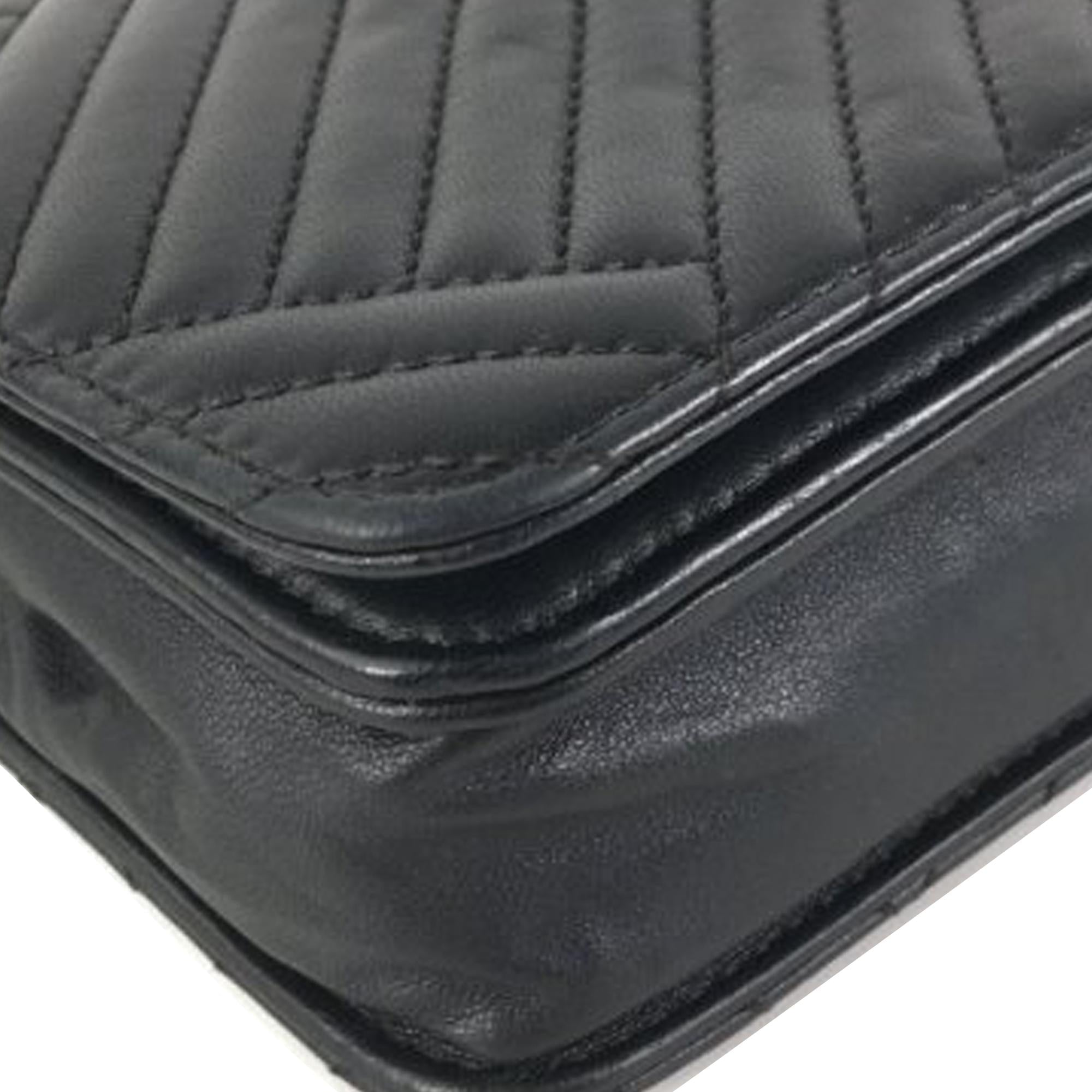 Chanel CC Crossing Wallet on Chain (SHG-PFbWdZ)