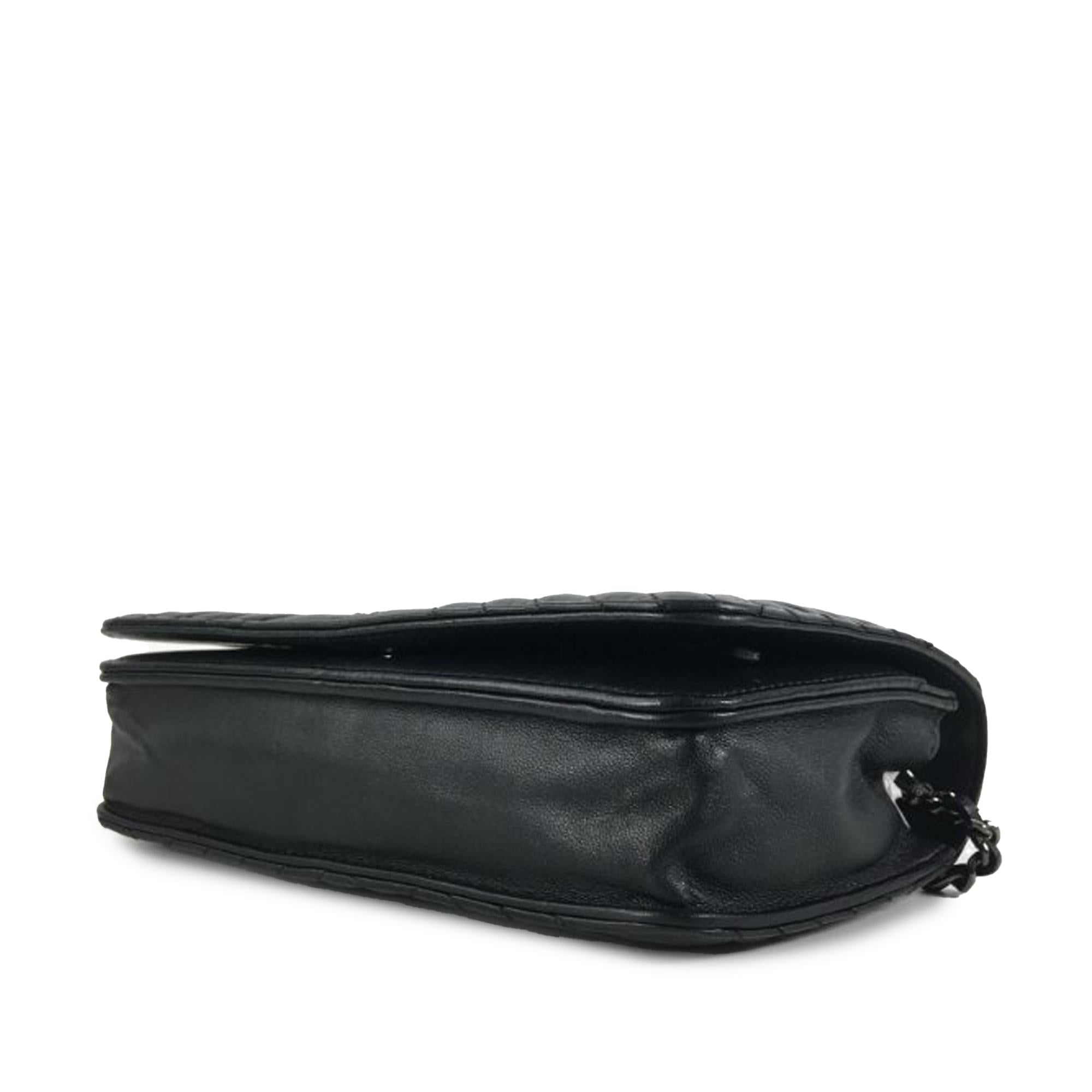 Chanel CC Crossing Wallet on Chain (SHG-PFbWdZ)