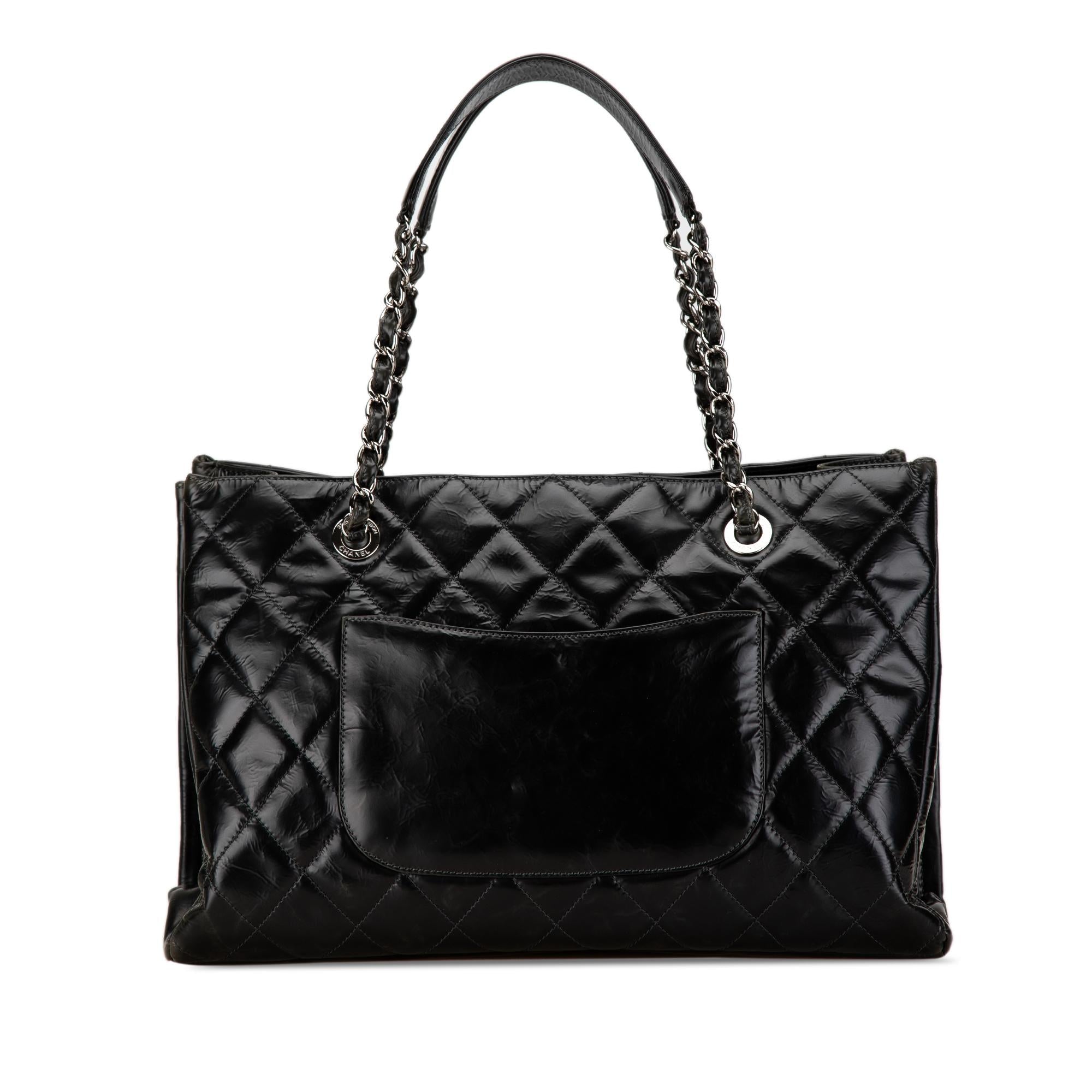 Chanel CC Crumpled Calfskin Shopping Tote (SHG-uO1fXX)
