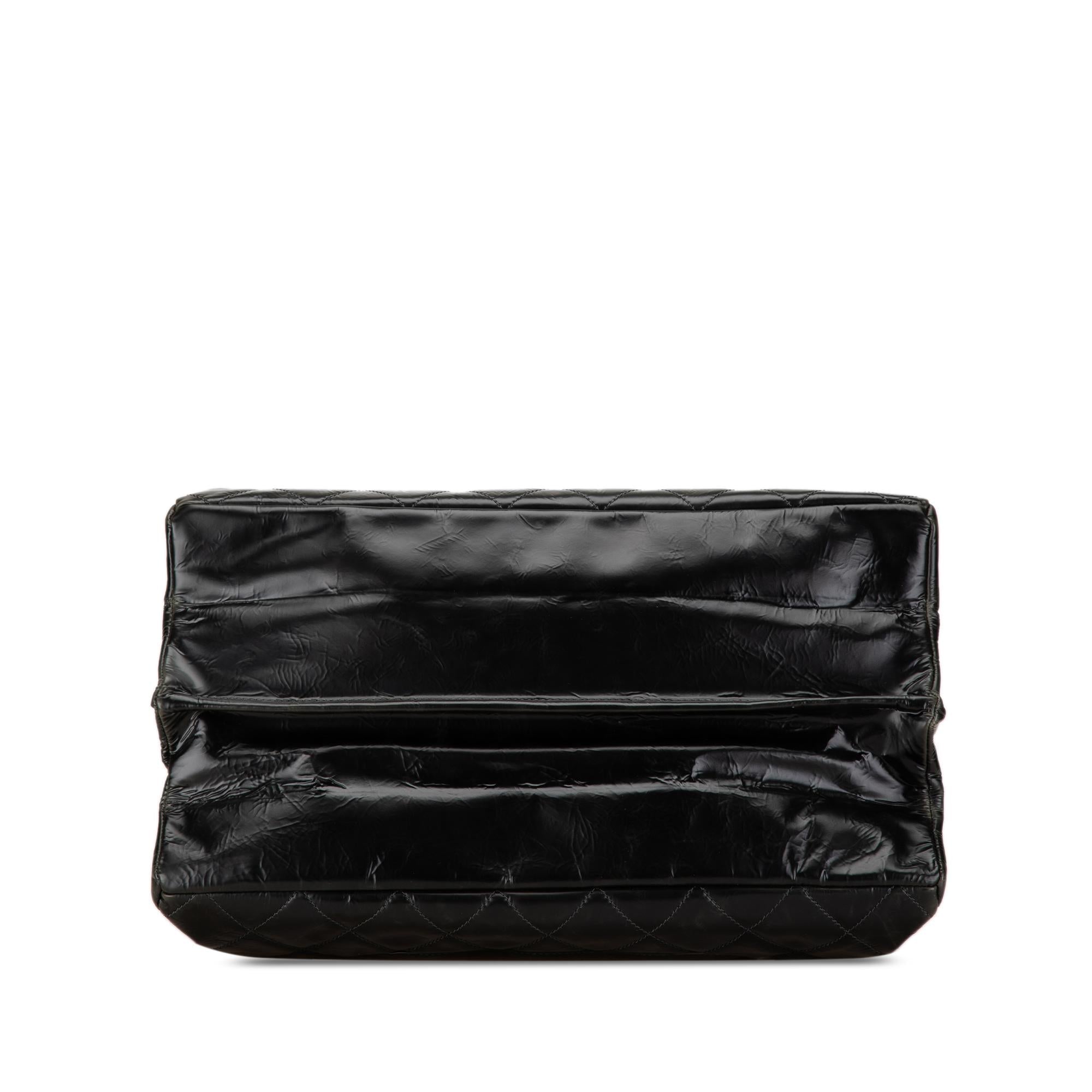 Chanel CC Crumpled Calfskin Shopping Tote (SHG-uO1fXX)
