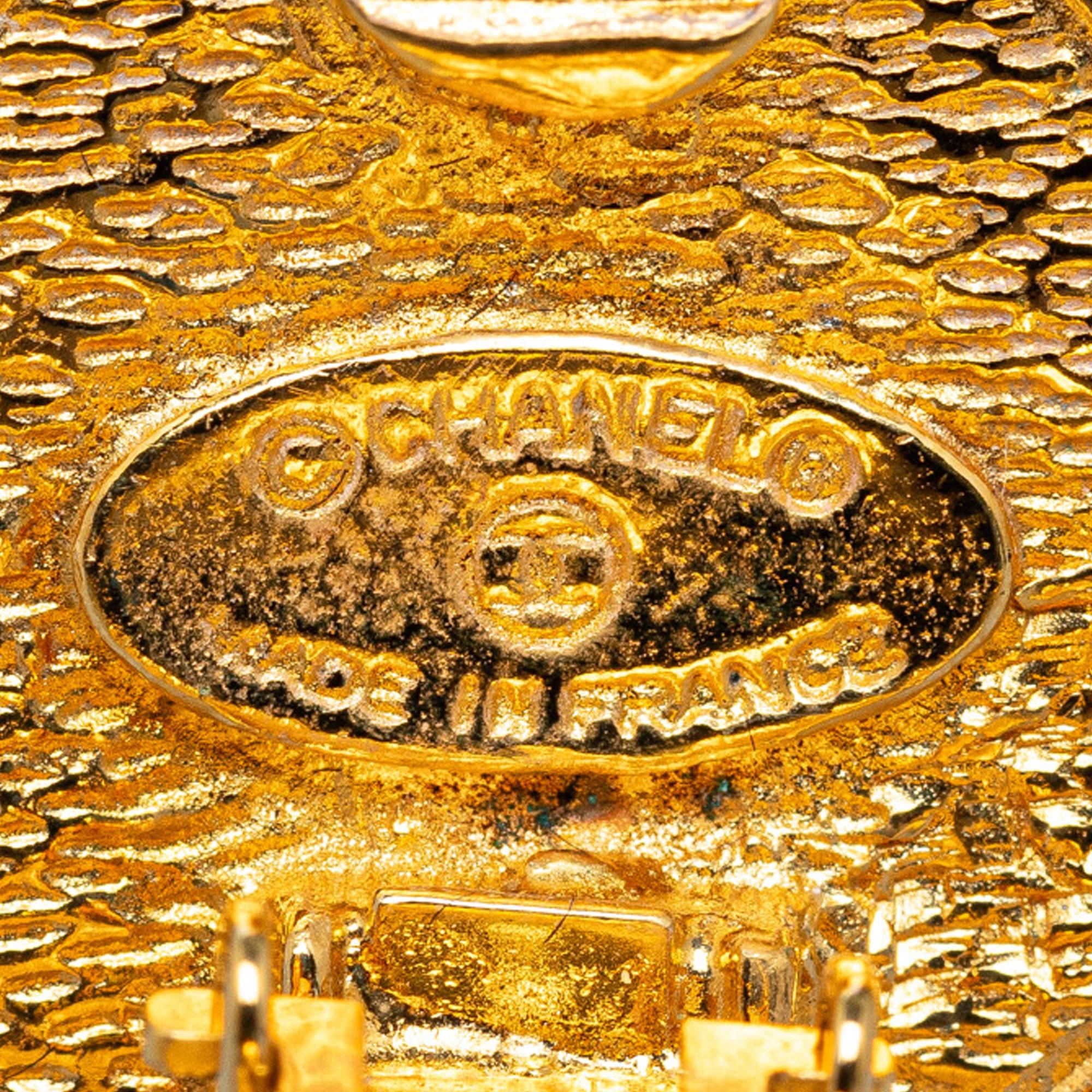 Chanel CC Dangling Clip-On Earrings (SHG-yA68qy)