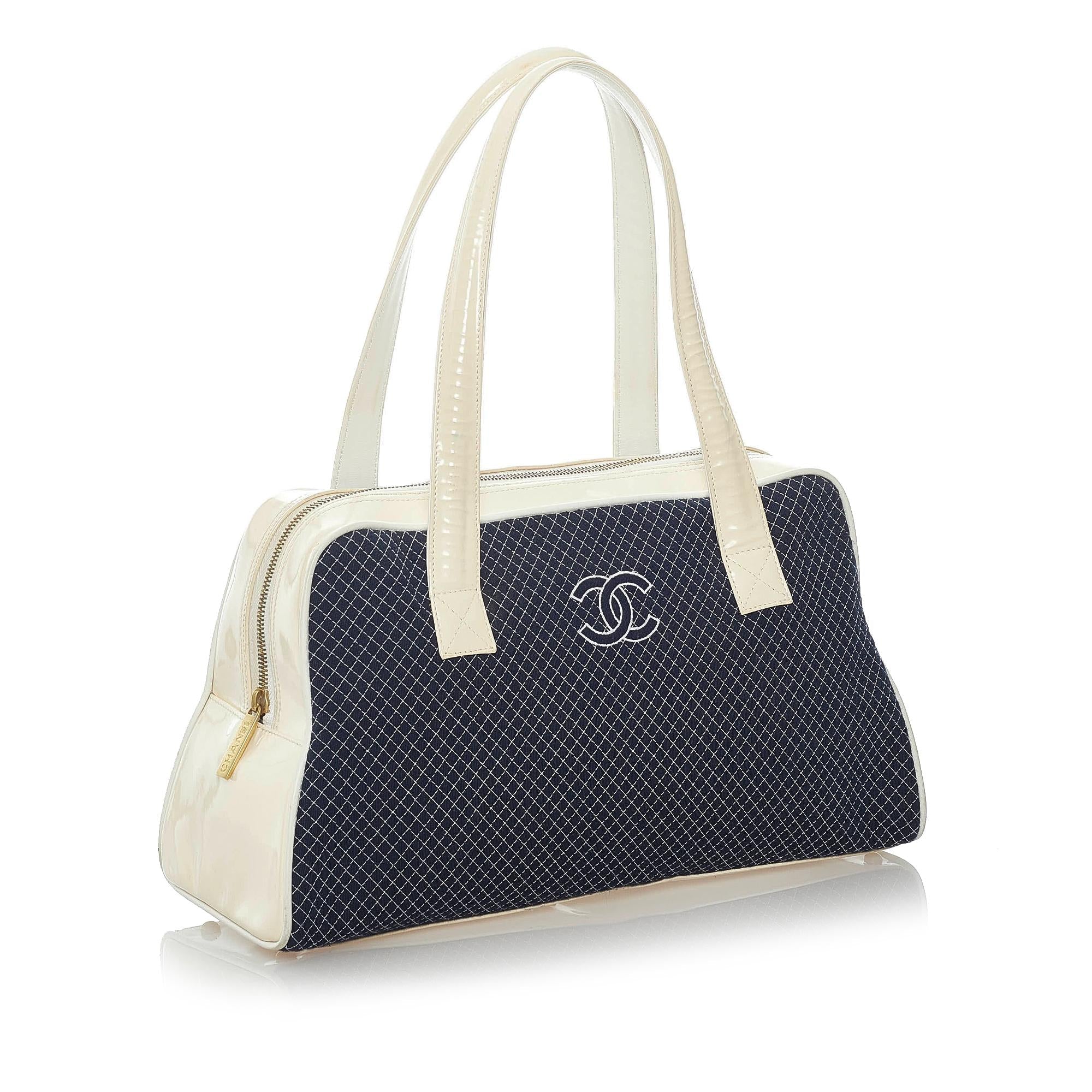 Chanel CC Denim Handbag (SHG-32058)