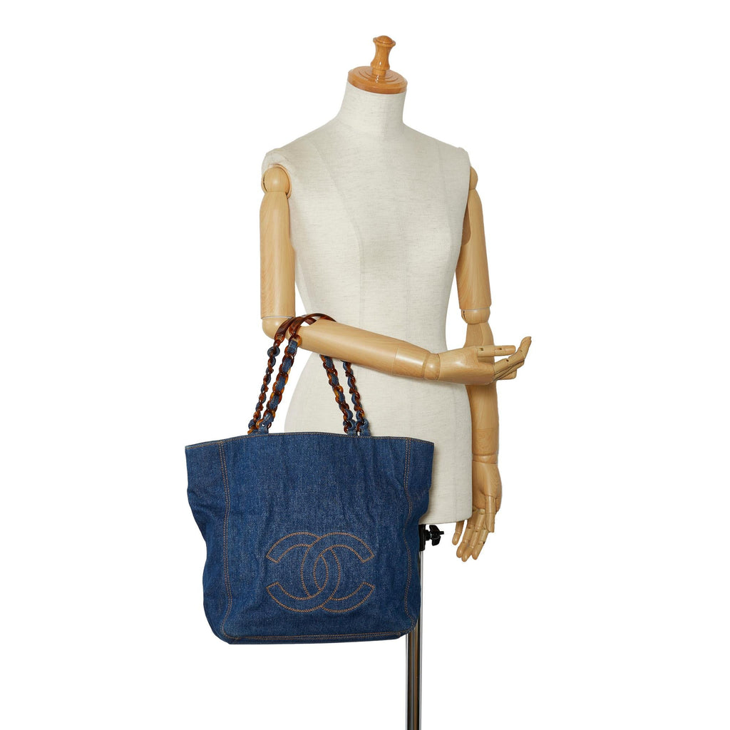 Chanel CC Denim Tote Bag (SHG-PRLc17)
