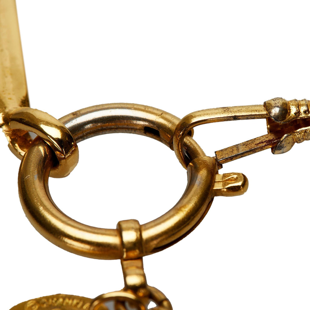 Chanel CC Diamond Shape Pendant Necklace (SHG-0SG6I9)