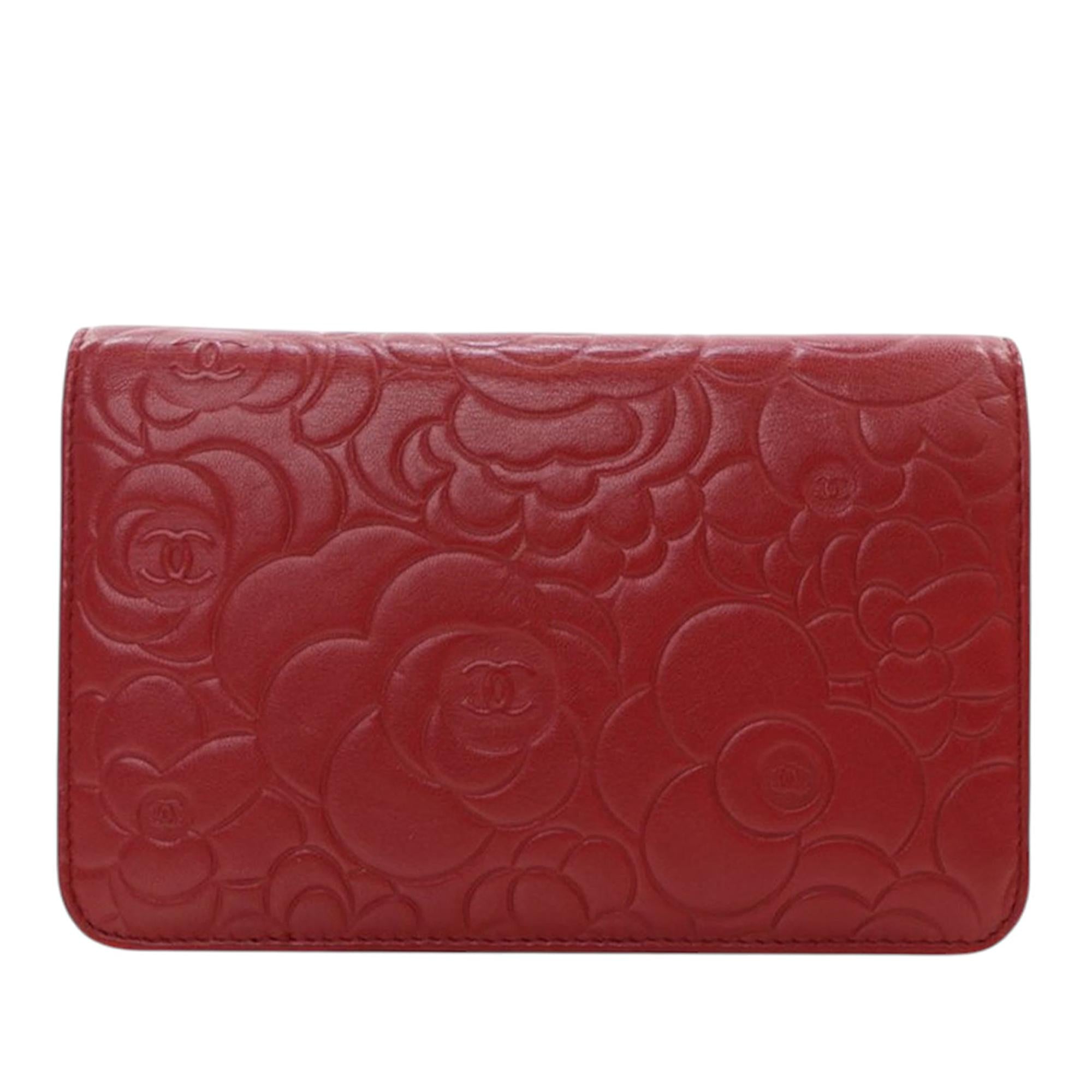 Chanel CC Embossed Lambskin Camellia Wallet On Chain