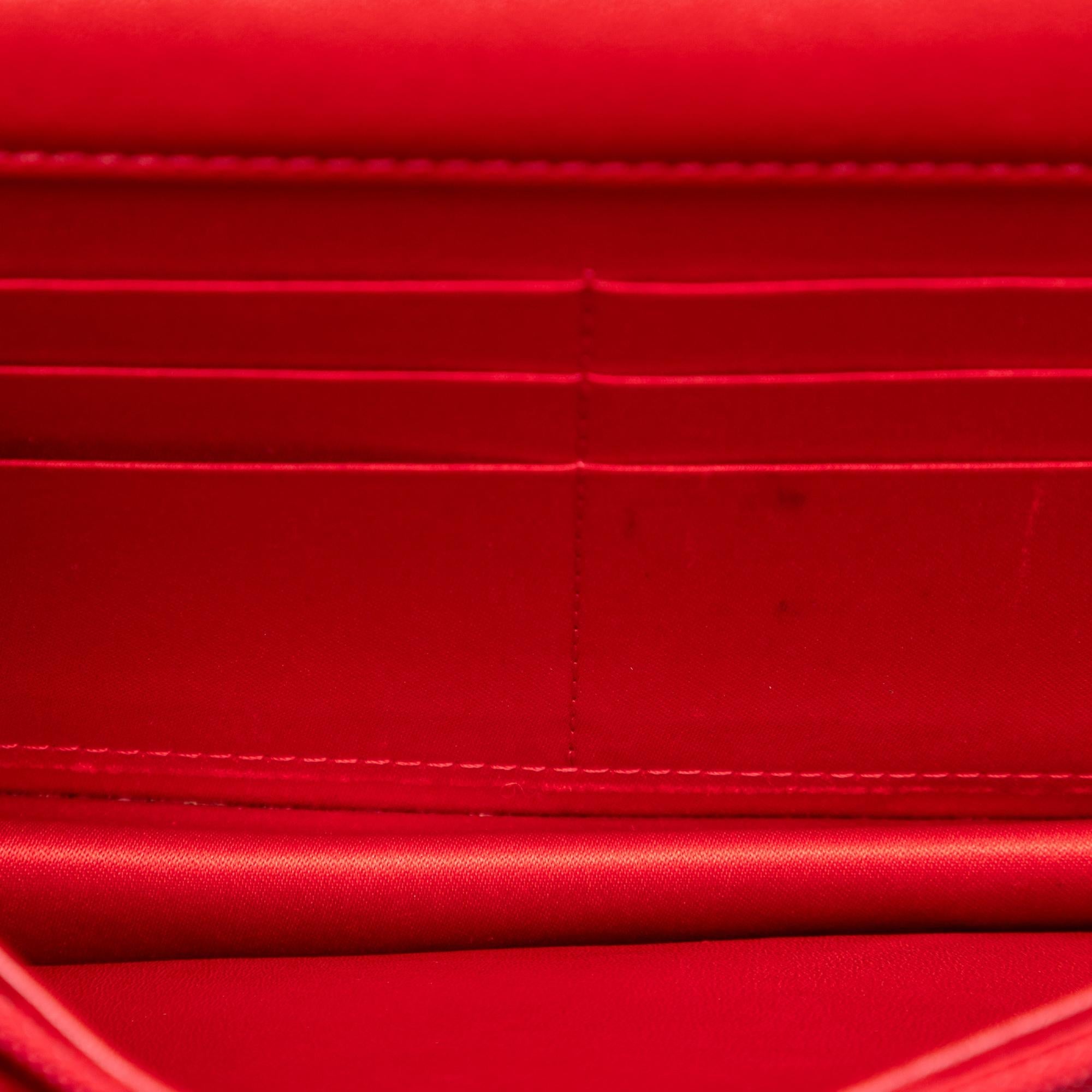 Chanel CC Embossed Patent Camellia Wallet On Chain