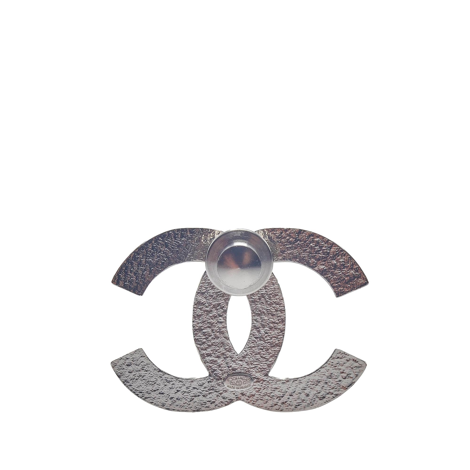 Chanel CC Faux Pearl Brooch (SHG-z0Ruvl)