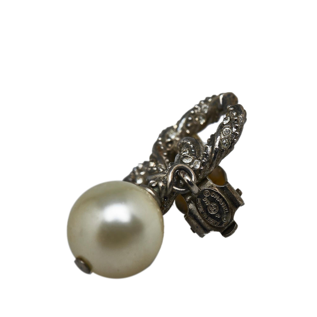 Chanel CC Faux Pearl Clip-On Earrings (SHG-4Z7KgP)