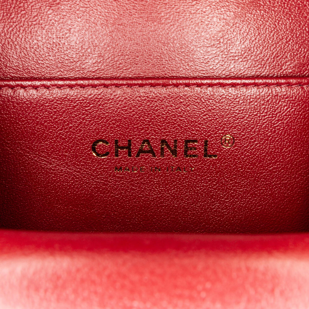 Chanel CC Filigree Caviar Vanity Case (SHG-wa4iNZ)